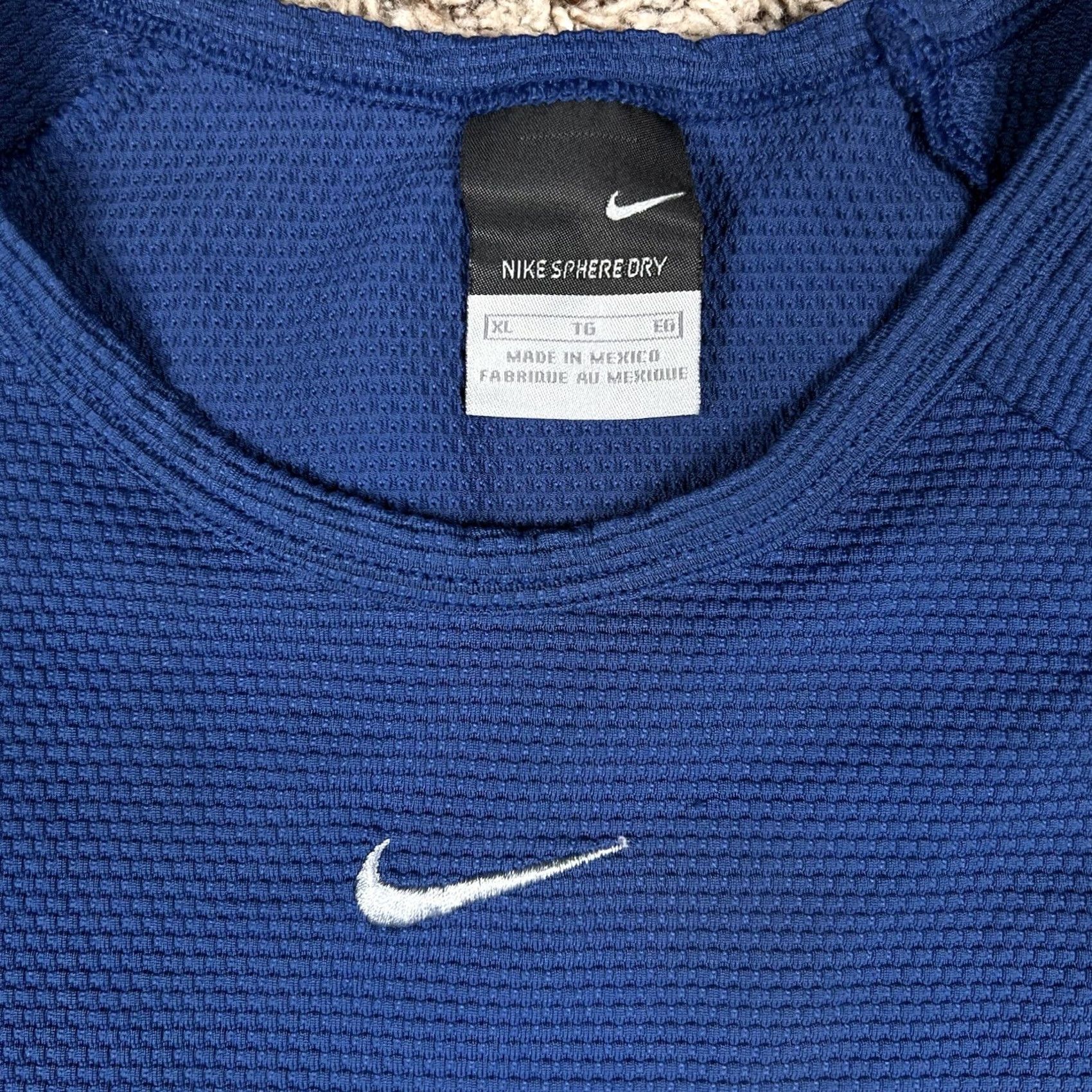 Nike VINTAGE Nike Athletic Tank Top T-Shirt XL Blue Embroidered Center Swoosh Y2K Mens Size US XL / EU 56 / 4 - 2 Thumbnail