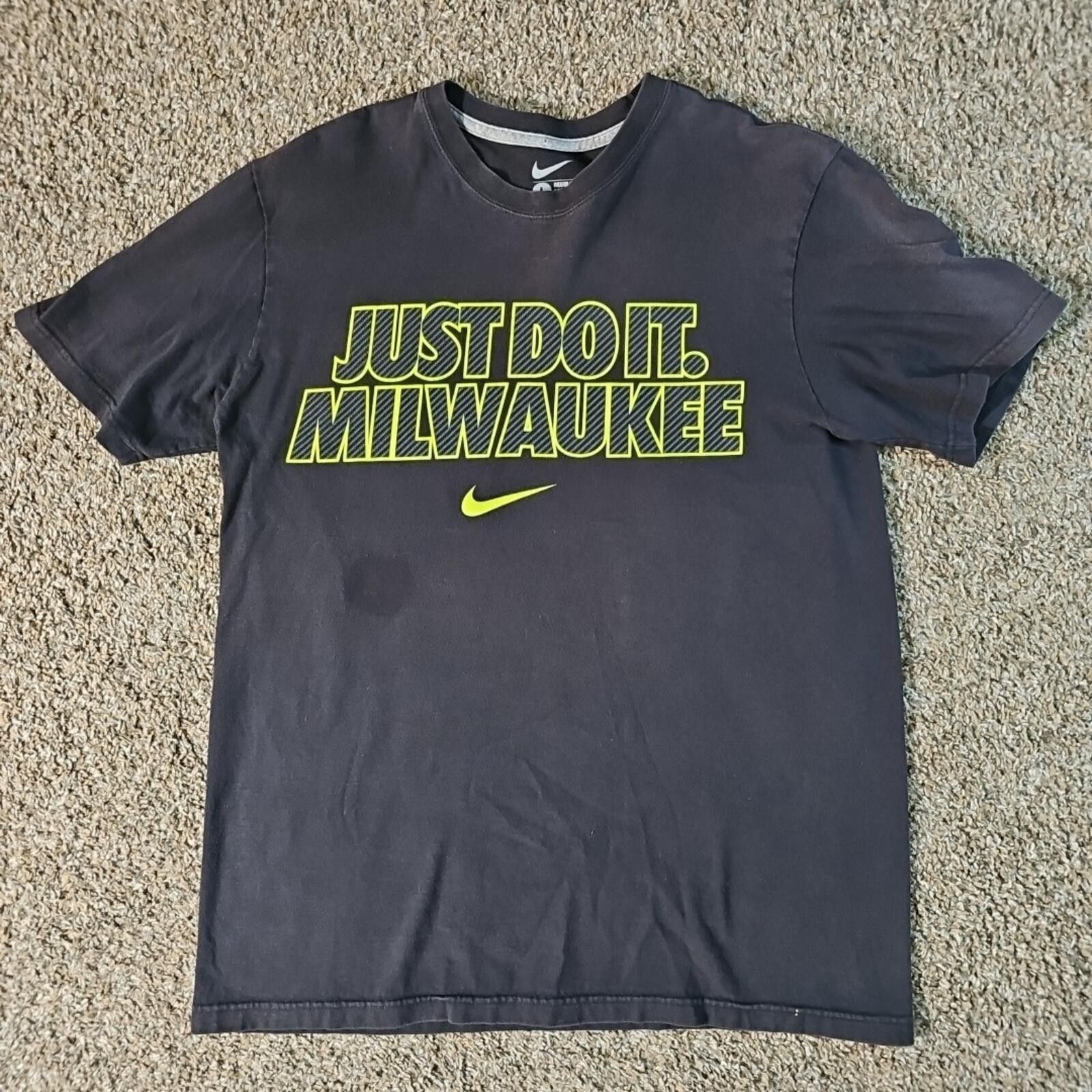 Nike Nike L Just Do It Milwaukee Tshirt Size US L / EU 52-54 / 3 - 1 Thumbnail