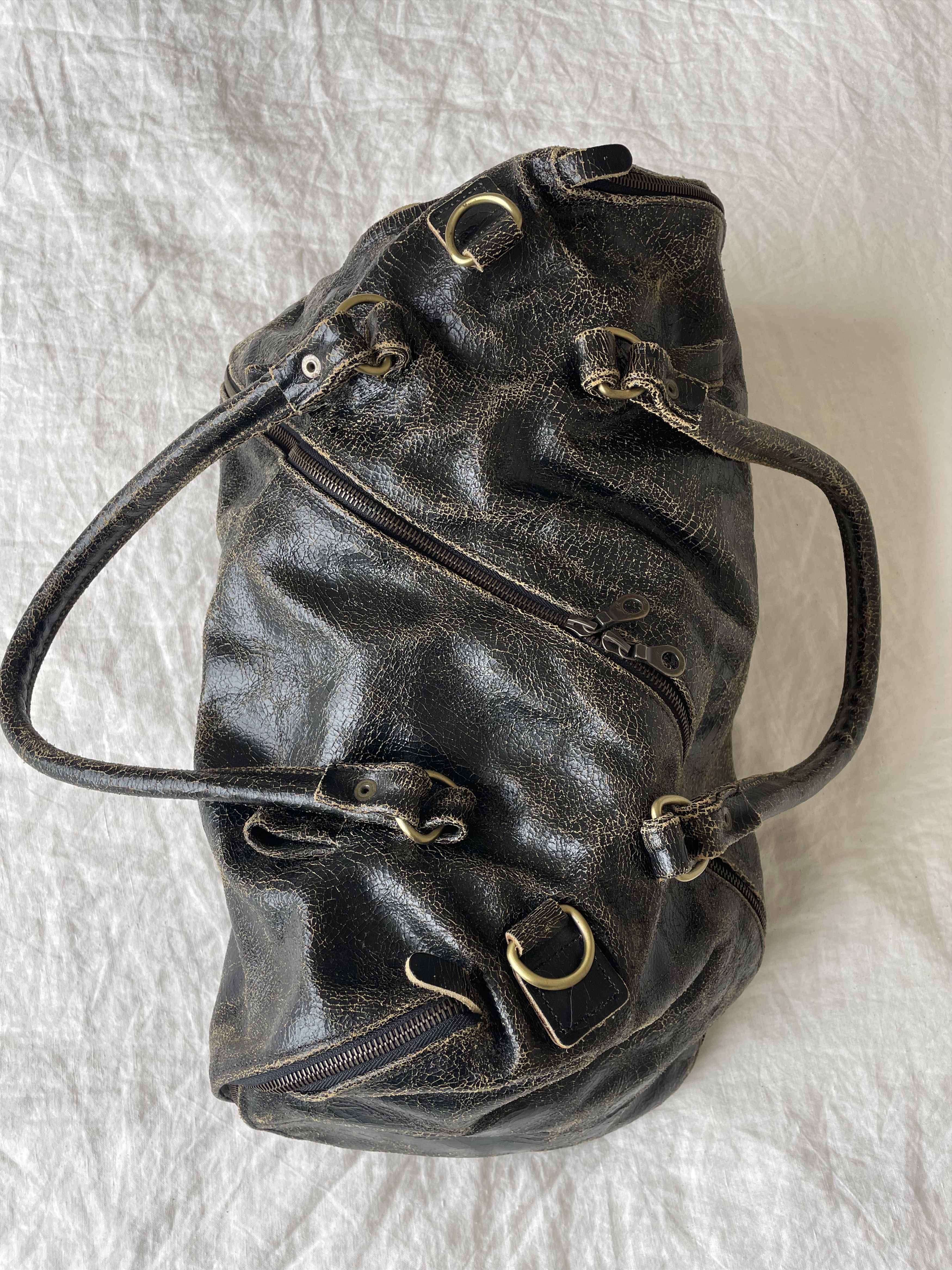 Maison MIHARA YASUHIRO Miharayasuhiro × Jas MB Distressed Leather Duffle SS10 Size ONE SIZE - 2 Thumbnail