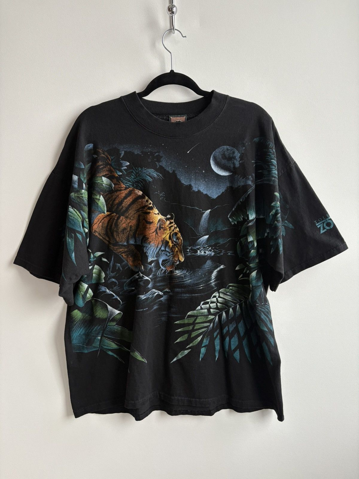 Other Vintage Streetwear 90s AOP Animal Tiger Toldeo Zoo T-shirt Size US XXL / EU 58 / 5 - 1 Thumbnail