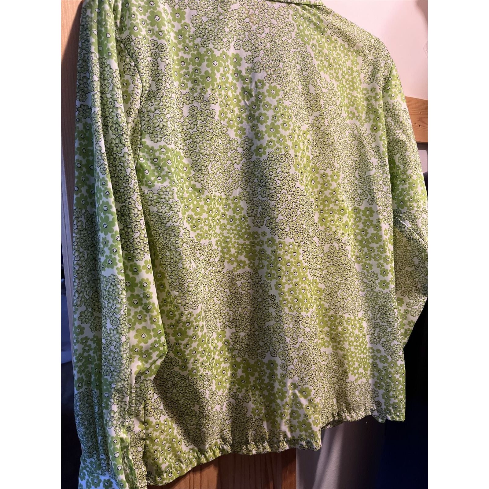 Other Skyr Vintage Womens M Shirt Green Nylon Disco Floral Button Size M / US 6-8 / IT 42-44 - 11 Thumbnail