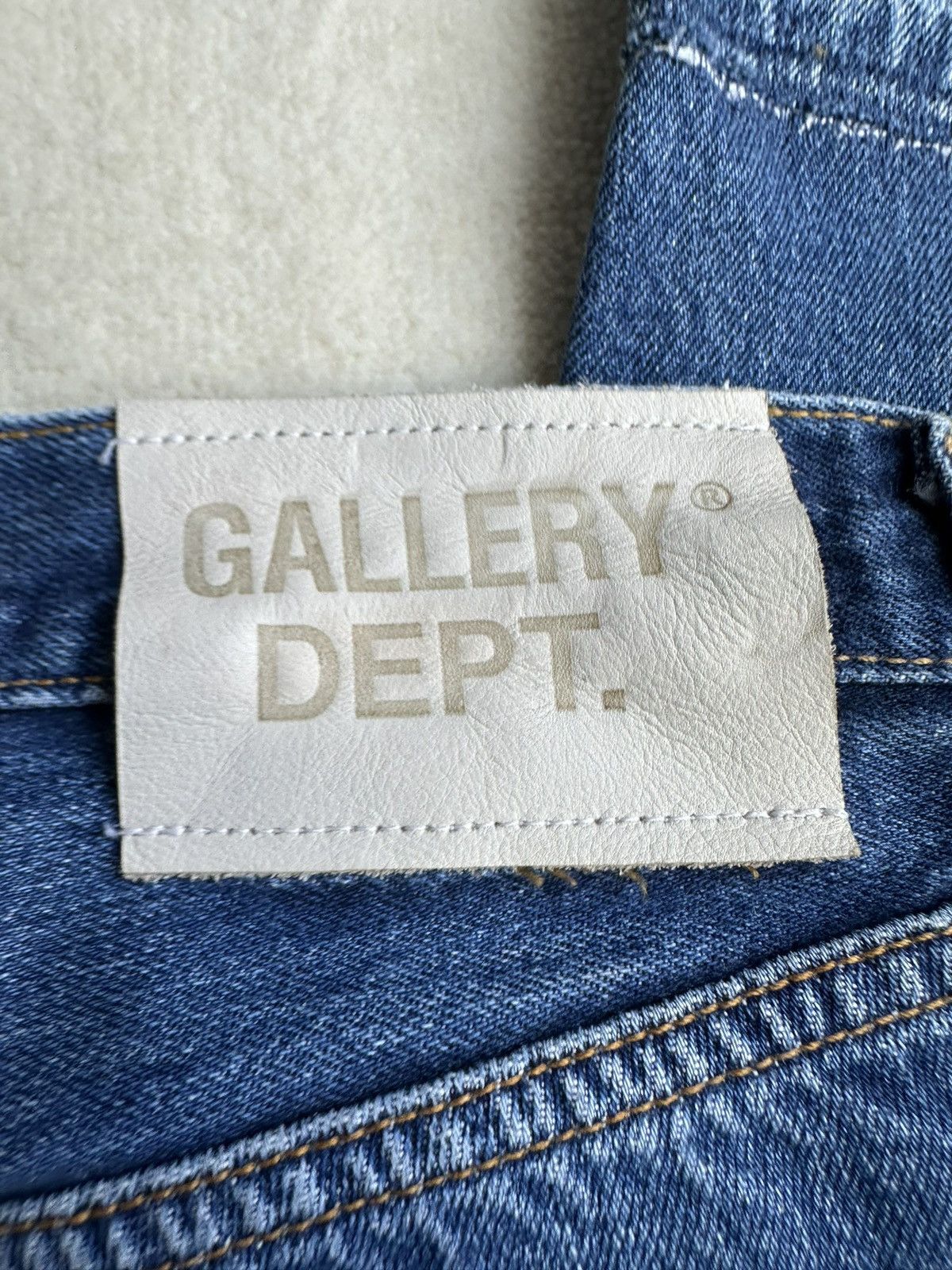 Gallery Dept. $535 Gallery Dept straight leg distressed jeans 30 x 32 Size US 30 / EU 46 - 24 Thumbnail