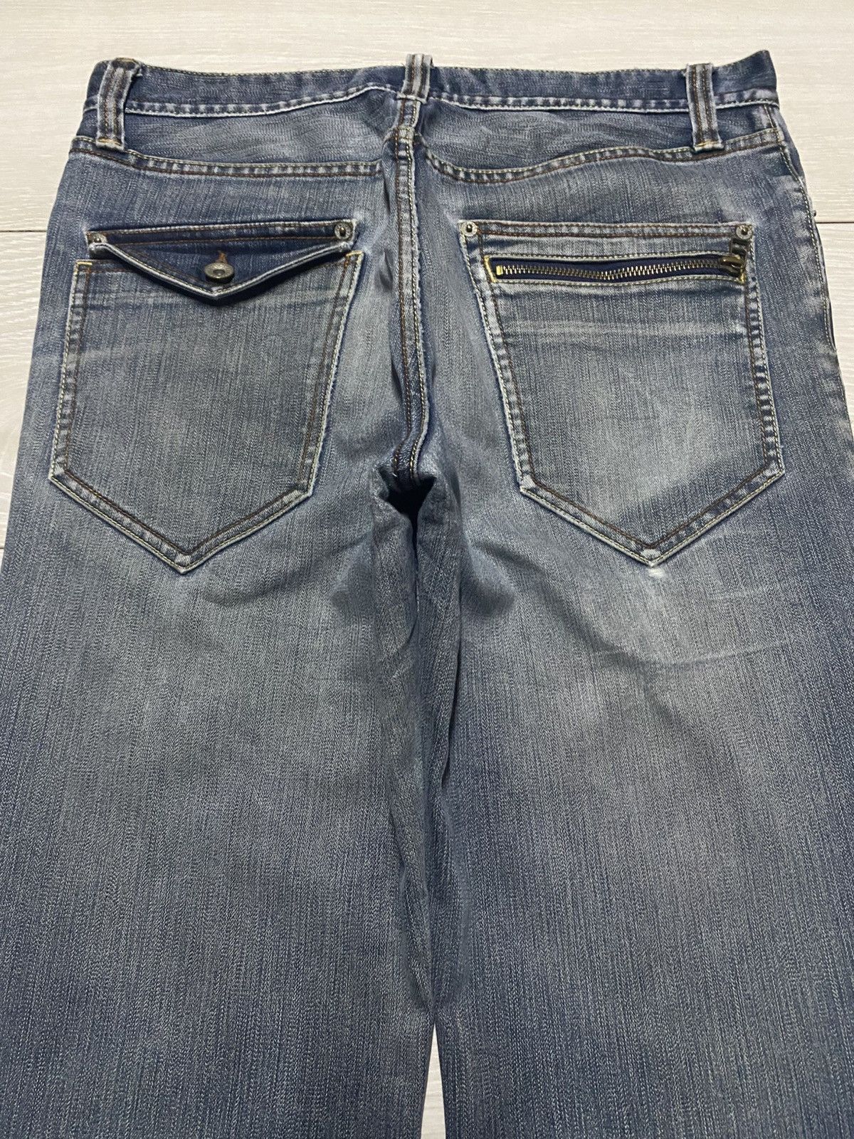 Japanese Brand Vintage Japanese Brand Blue Faded Wash Distressed Loose Jean Size US 32 / EU 48 - 4 Thumbnail