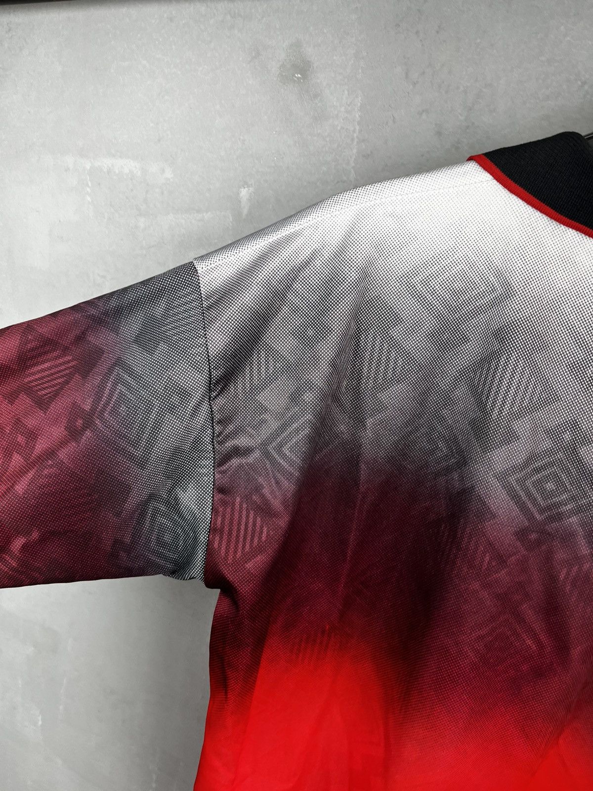 Vintage Ac Milan 1995 jersey Size US XL / EU 56 / 4 - 13 Thumbnail