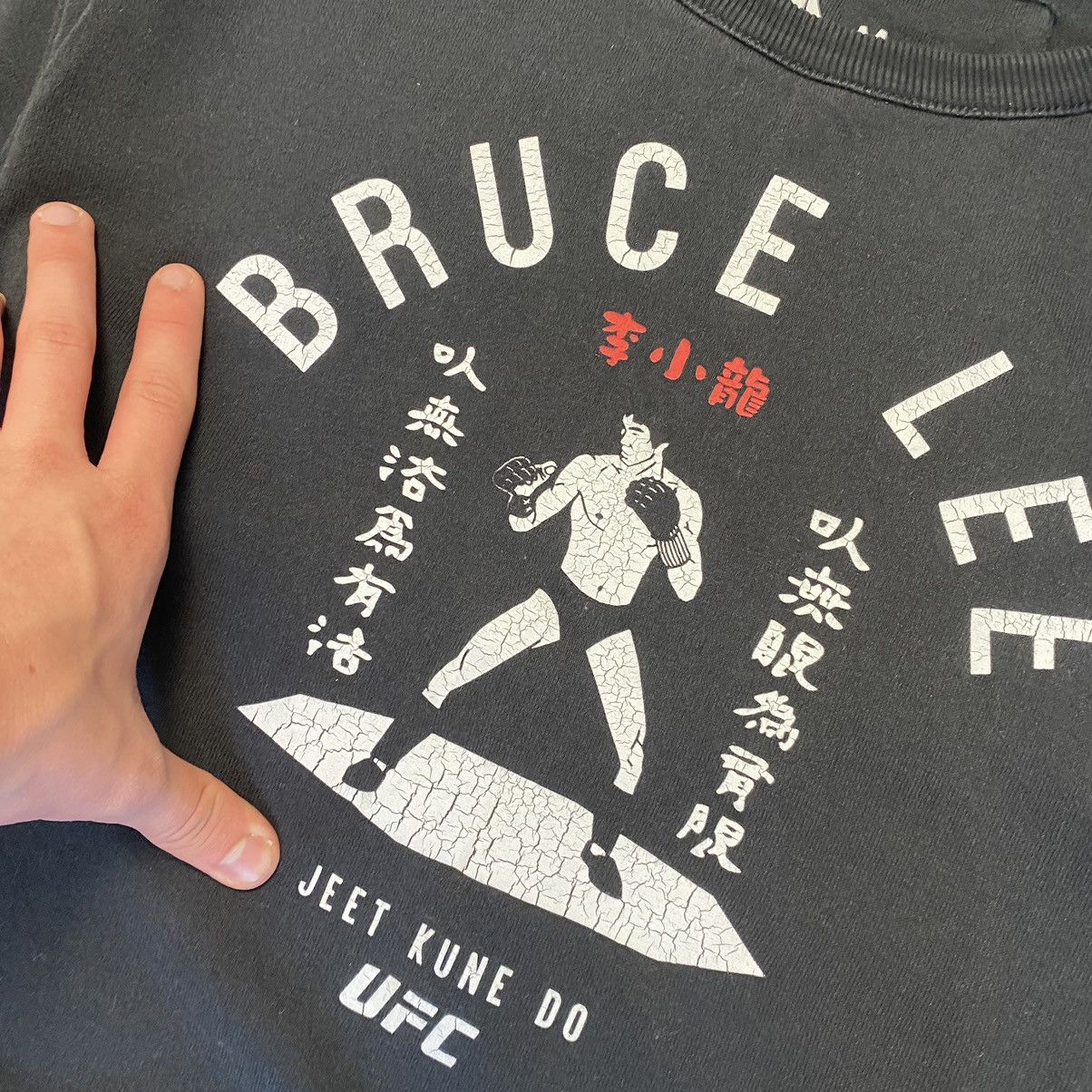 Reebok Vintage Reebok Bruce Lee Big Logo Distressed opium style tee Size US M / EU 48-50 / 2 - 3 Thumbnail