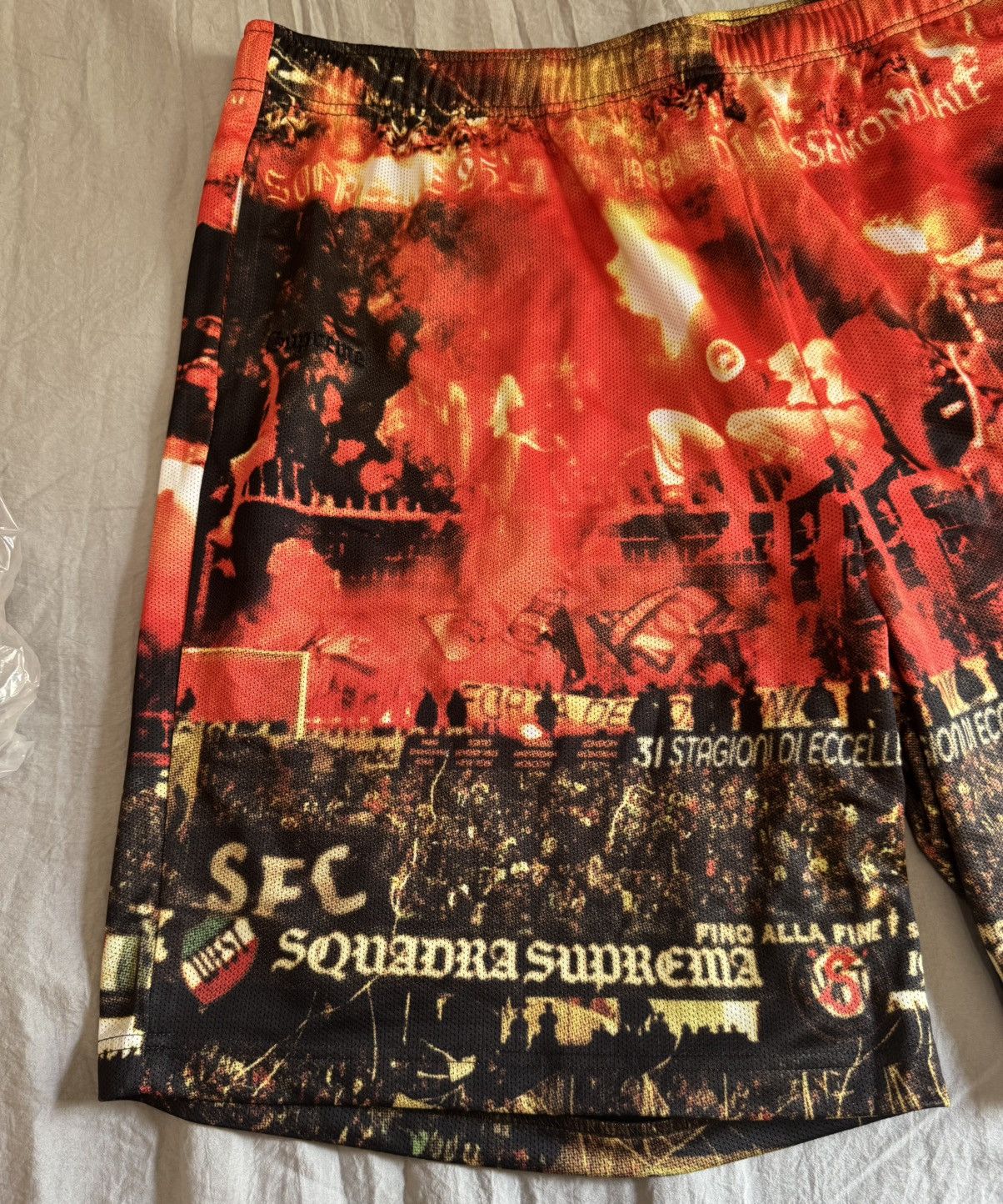 Supreme Supreme Vinci Per Noi Soccer Short Size US 40 / EU 56 - 3 Thumbnail