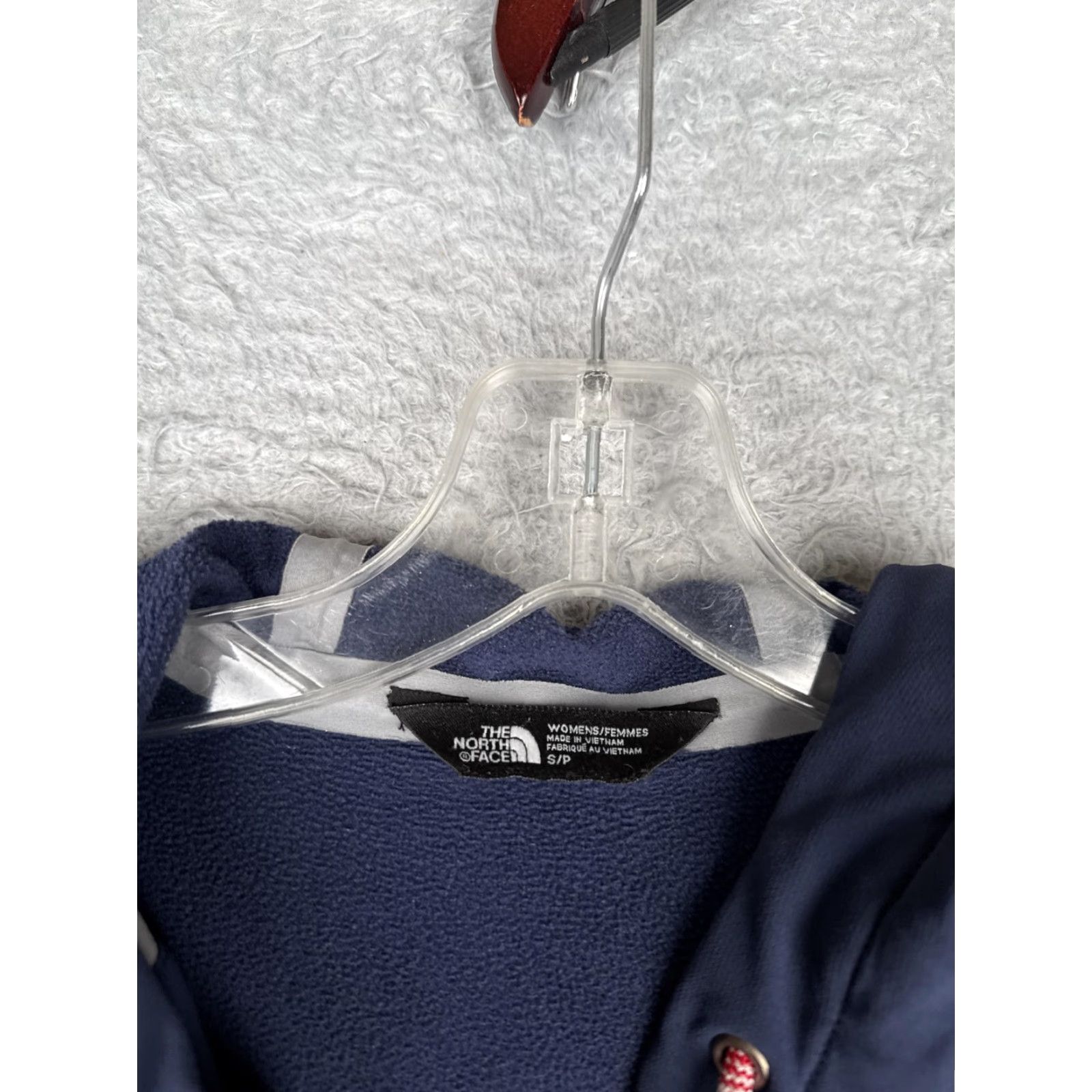 The North Face The North Face Jacket Womens Small Blue Red Hooded Pullover Anorak USA Flag Size S / US 4 / IT 40 - 7 Thumbnail