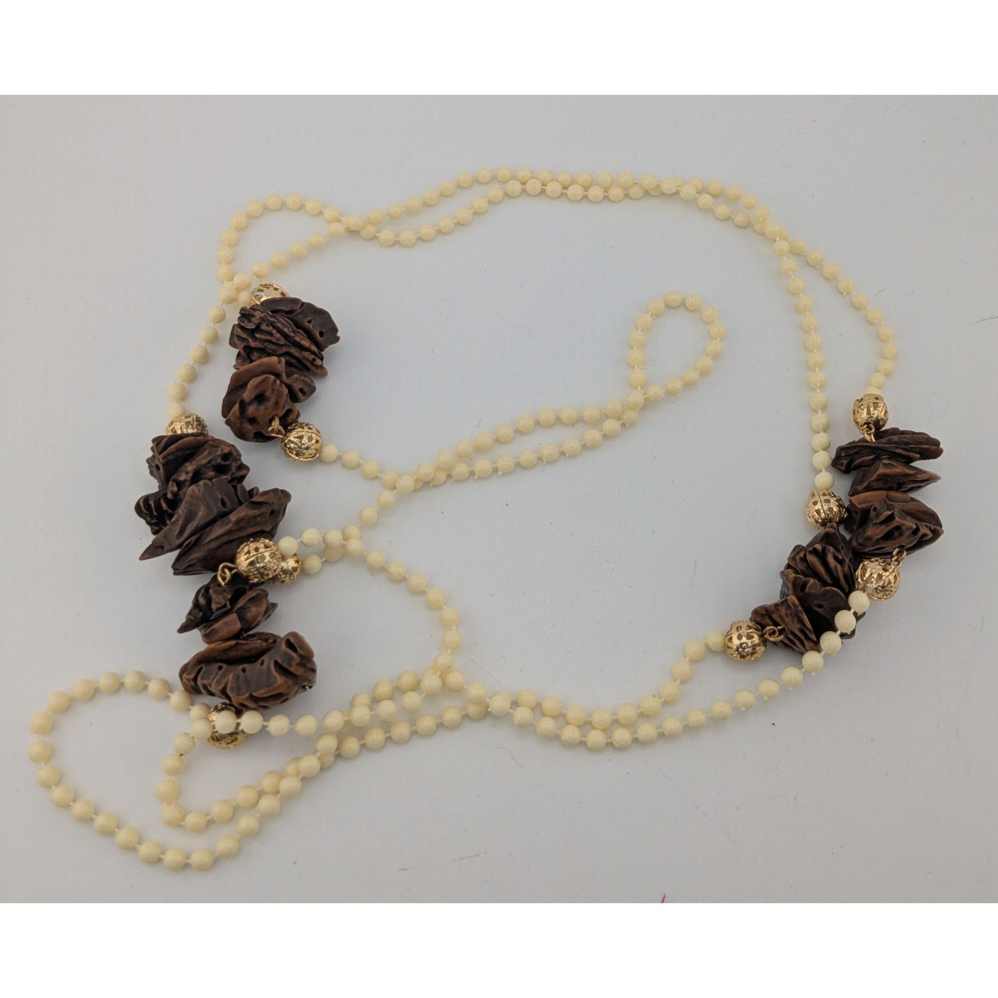 Other Vintage Cream Beaded Necklace With Faux Walnut Beaded And Go Size ONE SIZE - 10 Thumbnail