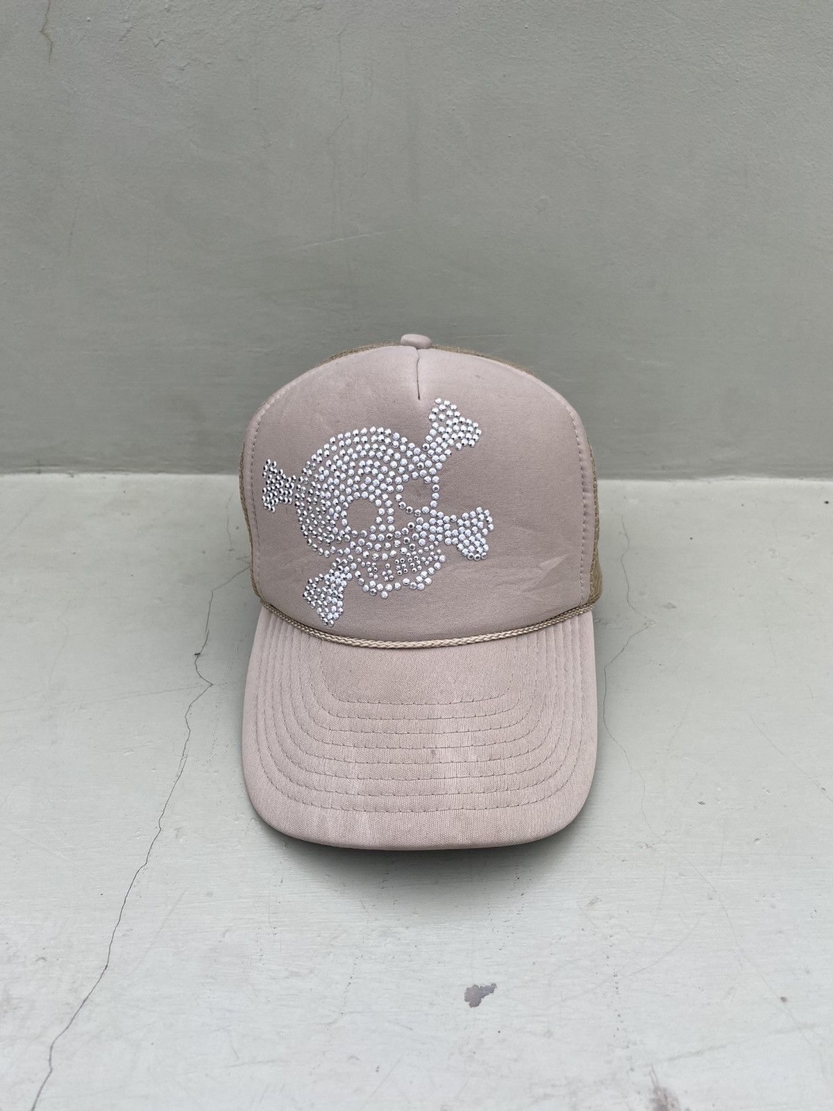 Hysteric Glamour 2000s Nissun cap zircon studded skull trucker hat Size ONE SIZE - 1 Thumbnail