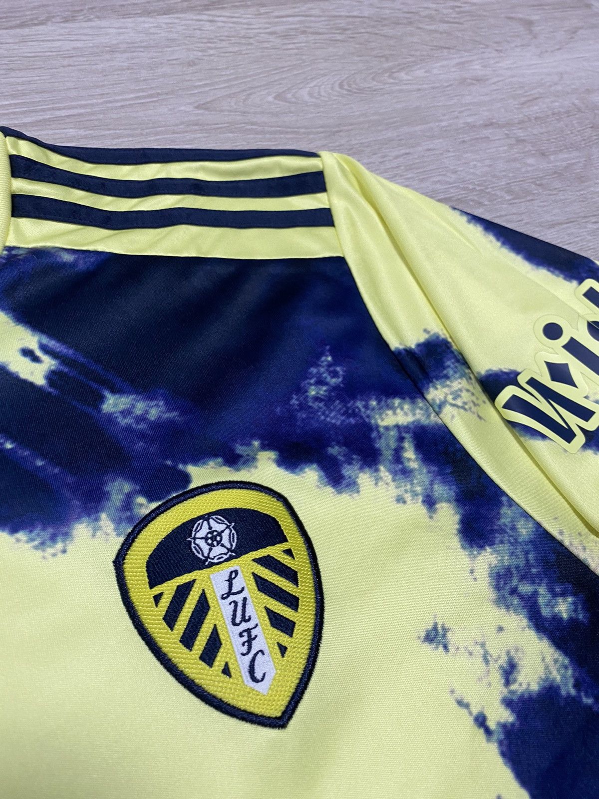 Adidas Adidas Leeds United Jersey 2022/23 away home shirt size XL Size US XL / EU 56 / 4 - 5 Thumbnail