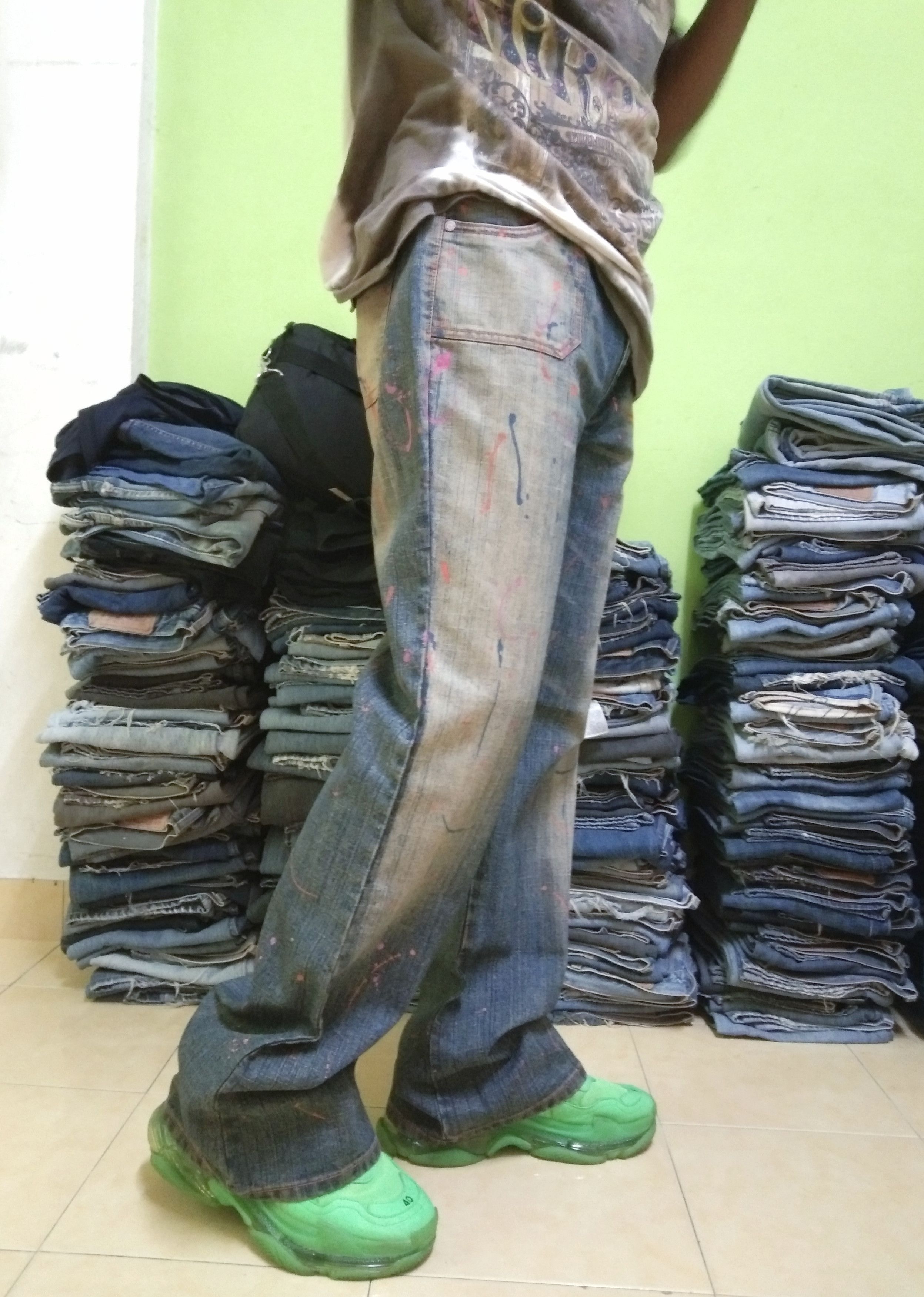 Jean Vintage Mud Wash Paint Splatter Flared Jeans 34x32 Size US 34 / EU 50 - 9 Thumbnail