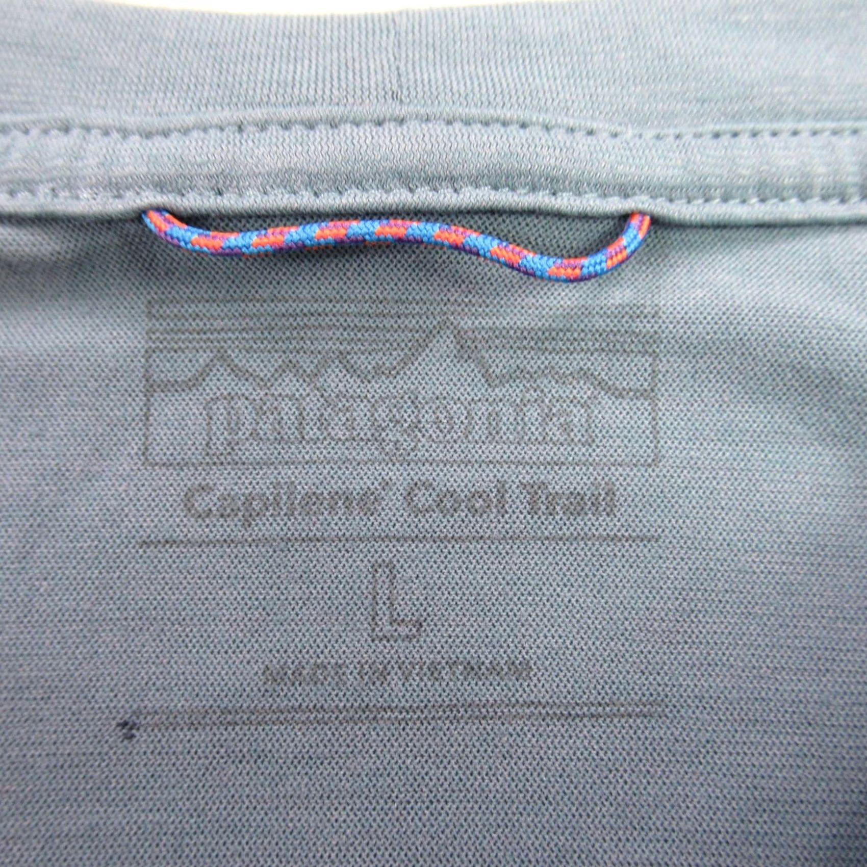 Patagonia Patagonia Shirt Mens Large Blue Short Sleeve Crew Neck Outdoor Capilene Size US L / EU 52-54 / 3 - 4 Thumbnail