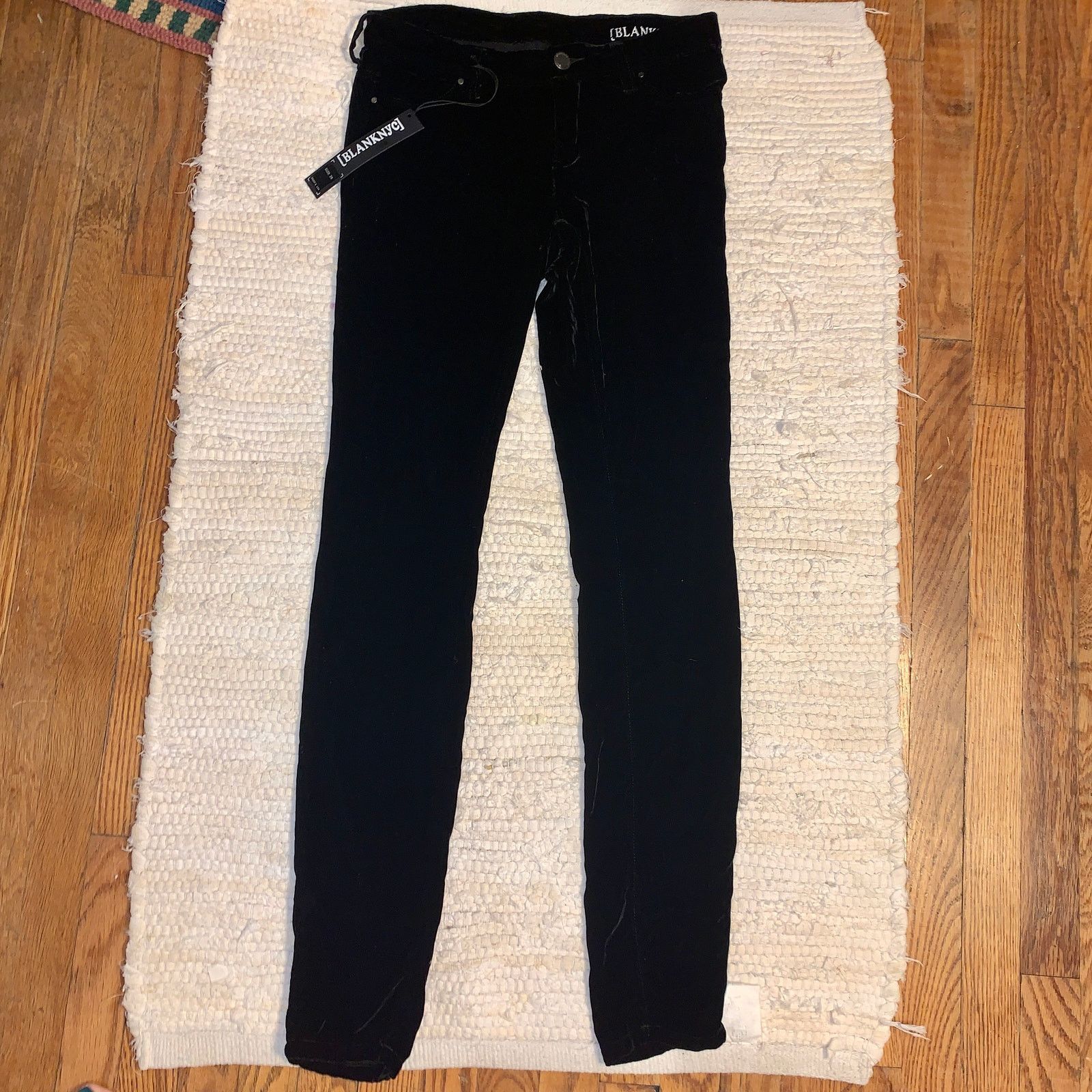 BLANKNYC NWT BLANK NYC BLACK VELVET SKINNY "SPRAY ON" LEGGING JEANS Size 27" / US 4 / IT 40 - 2 Thumbnail