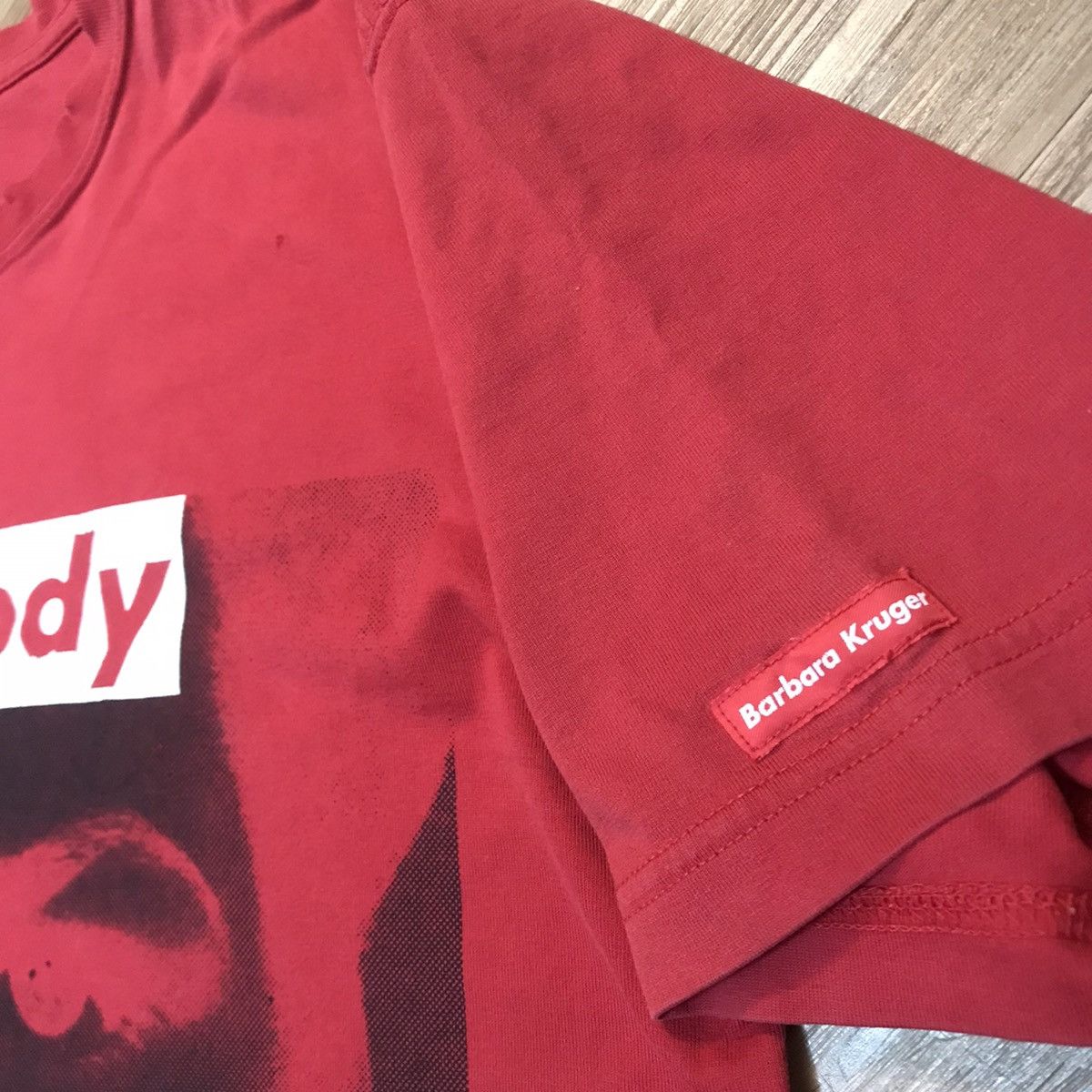Barbara Kruger × Japanese Brand BARBARA KRUGER YOUR BODY IS A BATTLEGROUND RARE TEE Size L / US 10 / IT 46 - 4 Thumbnail