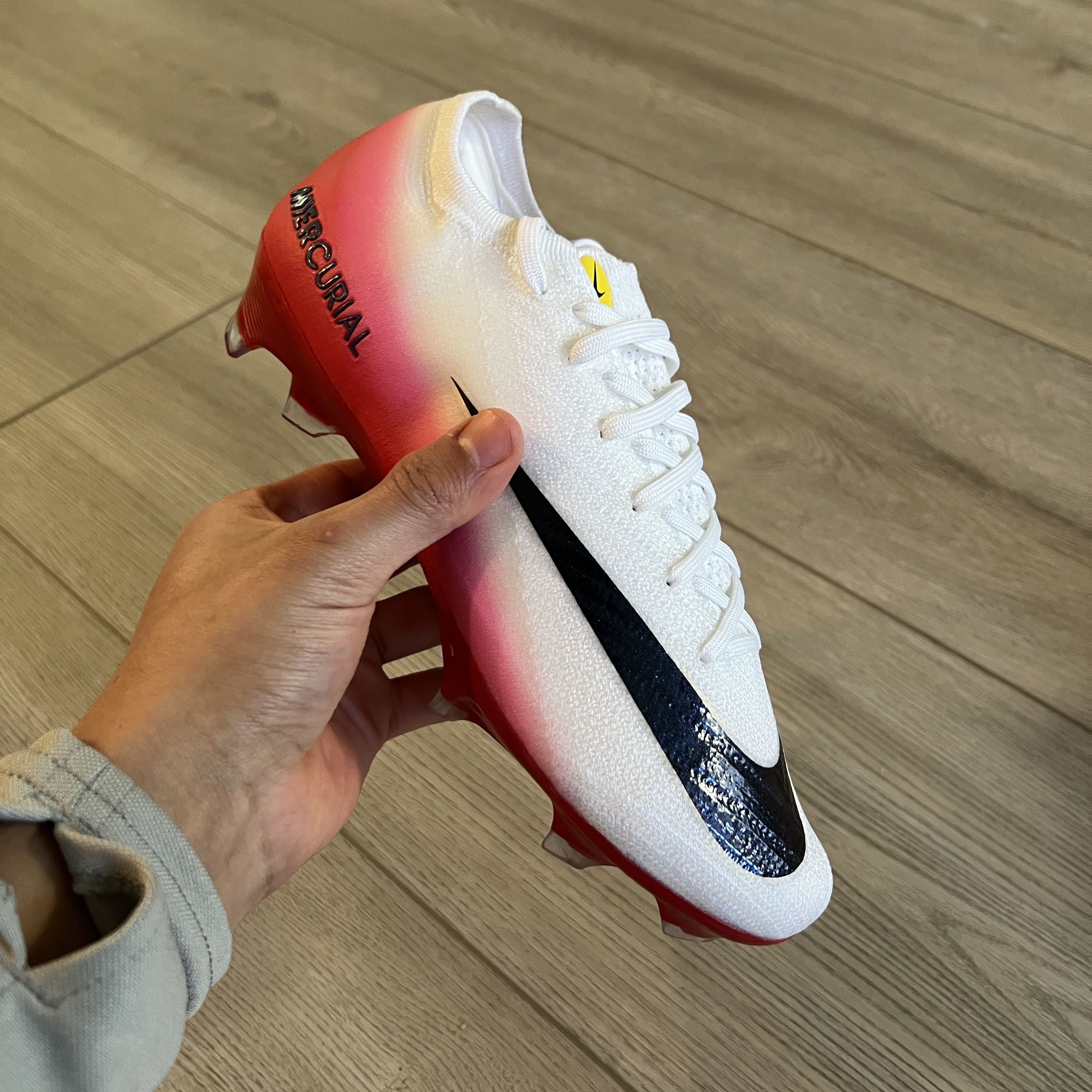 Nike Nike Mercurial Vapor 16 Elite FG white football boots Size US 6.5 / EU 39-40 - 1 Thumbnail