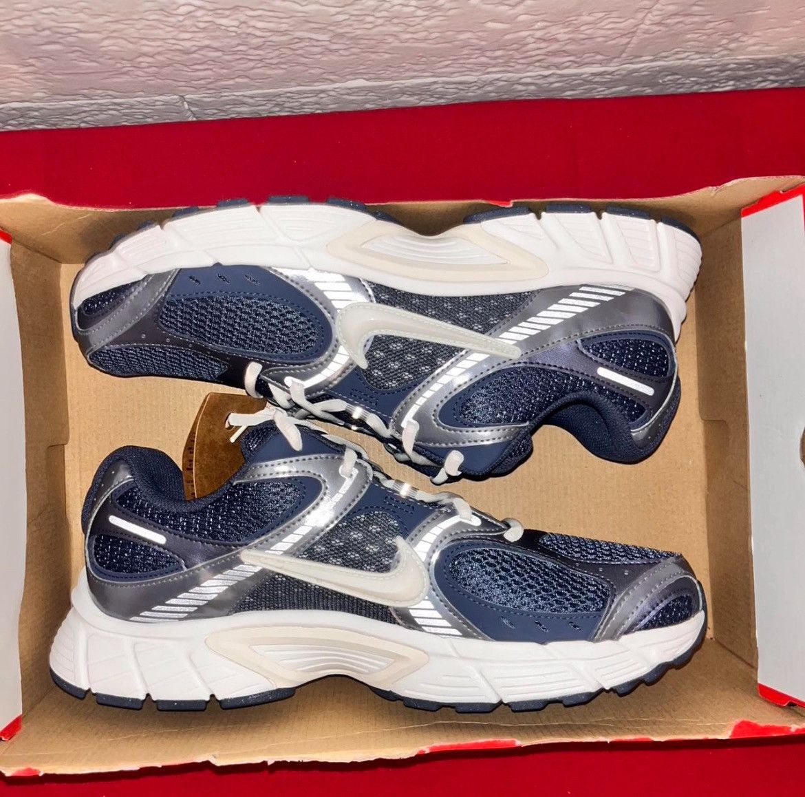 Nike Size 12 Nike V5 RNR ‘Independence Day Pack’ Size US 12 / EU 45 - 4 Thumbnail