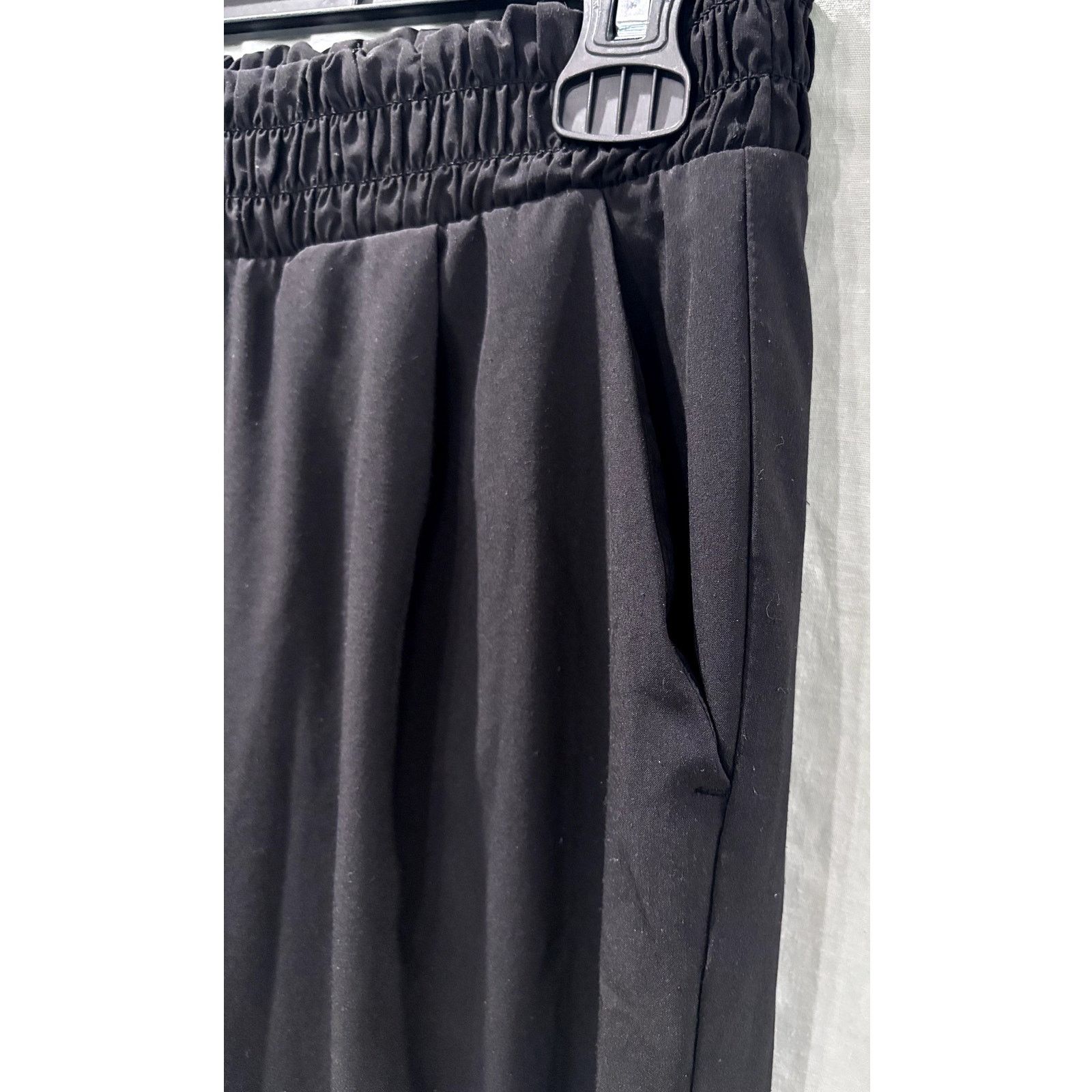 Athleta ATHLETA Black Soft Elastic Waist Jogger w/ Pockets Sz 2 Size 26" / US 2 / IT 38 - 4 Thumbnail