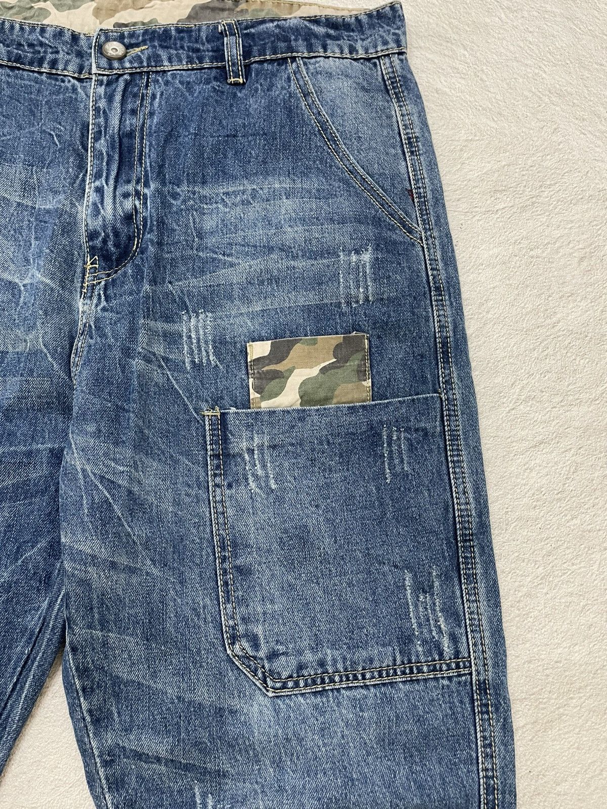 Japanese Brand 2000s Japanese Camo Cargo Denim Distressed Wash Jeans Y2K Size US 34 / EU 50 - 4 Thumbnail