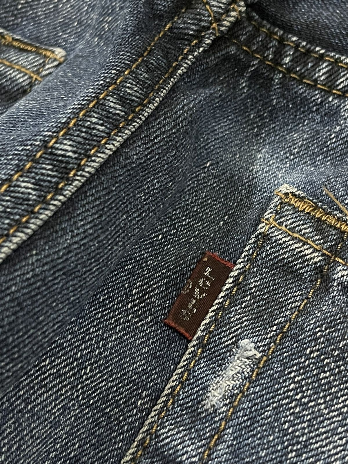 Levi's Vintage 2000's Levi's 501 Button Fly C182 Jeans Denim Size US 30 / EU 46 - 19 Thumbnail