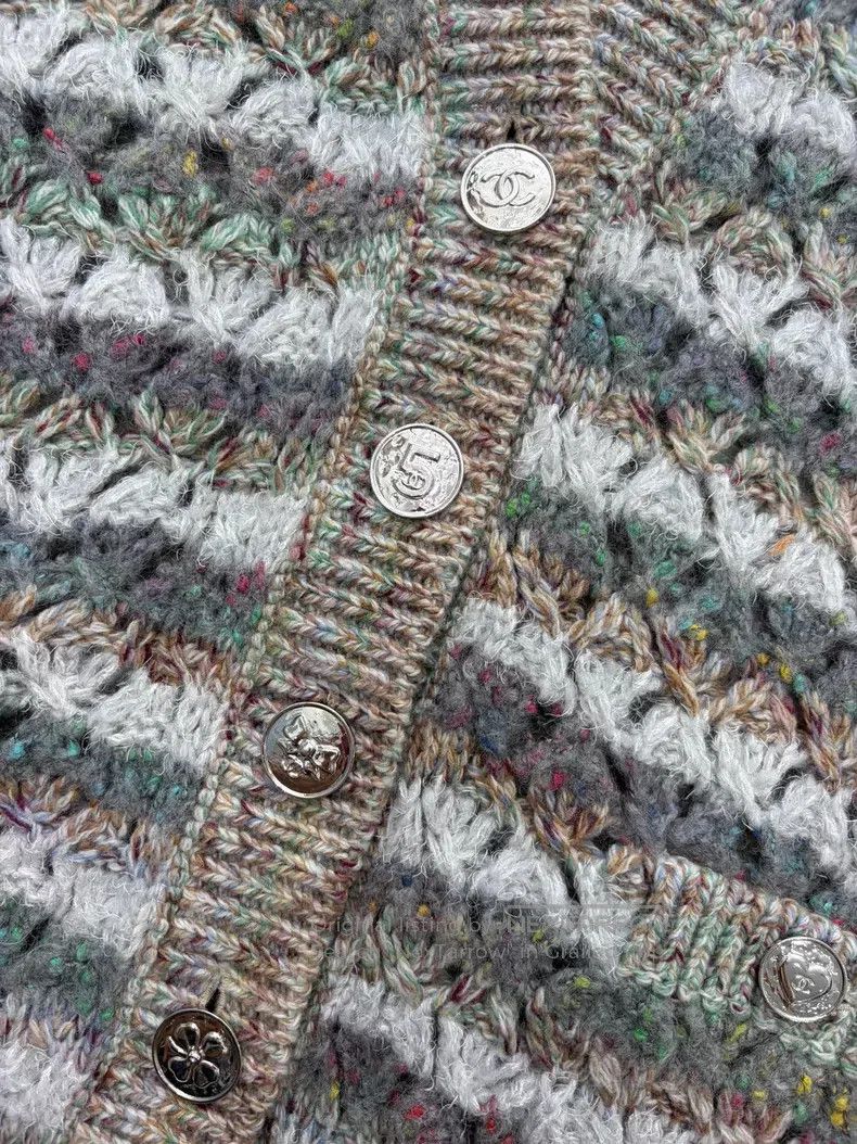 Chanel Chanel Gray-green striped hollow knit cardigan coat Size XXS / US 00 / IT 34 - 3 Thumbnail