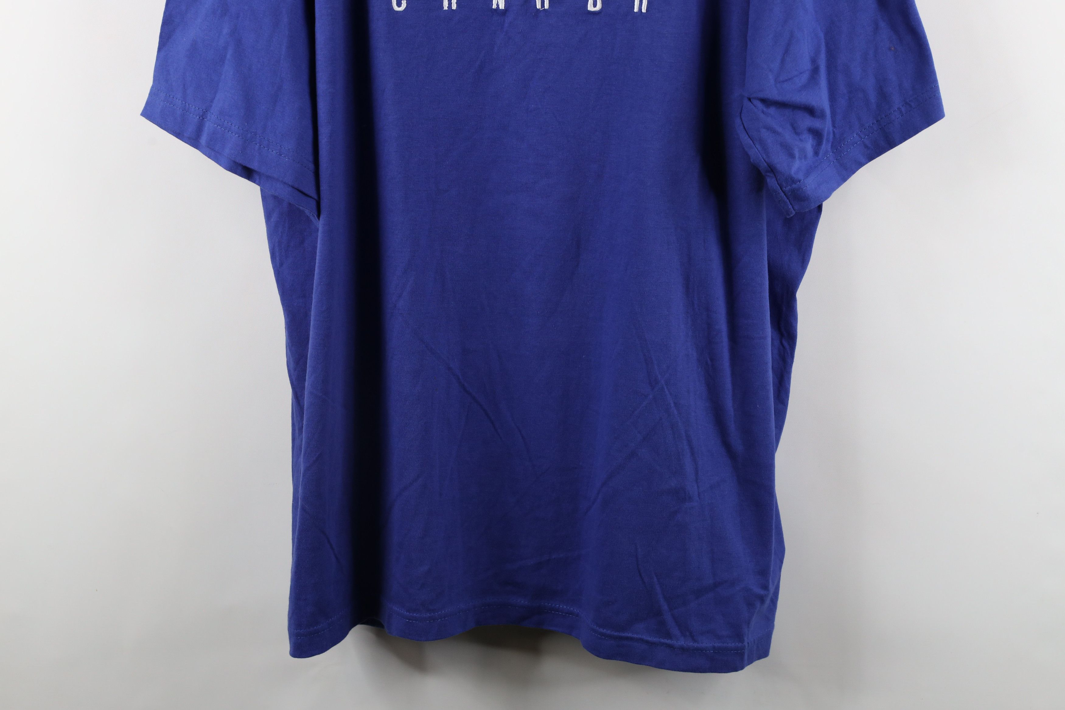 Vintage Deadstock Vintage 90s Streetwear Out Toronto Canada T-Shirt Size US XL / EU 56 / 4 - 3 Thumbnail