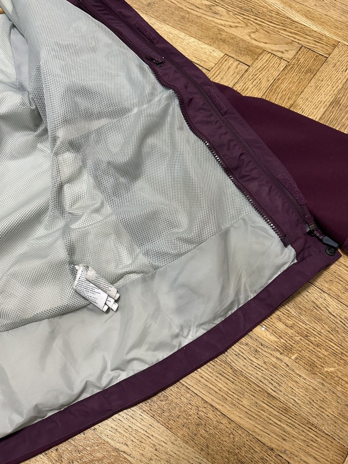 Berghaus Berghaus Women’s Size XXL Purple Gore-Tex Outdoor Jacket Size XXL / US 16-18 / IT 52-54 - 8 Thumbnail