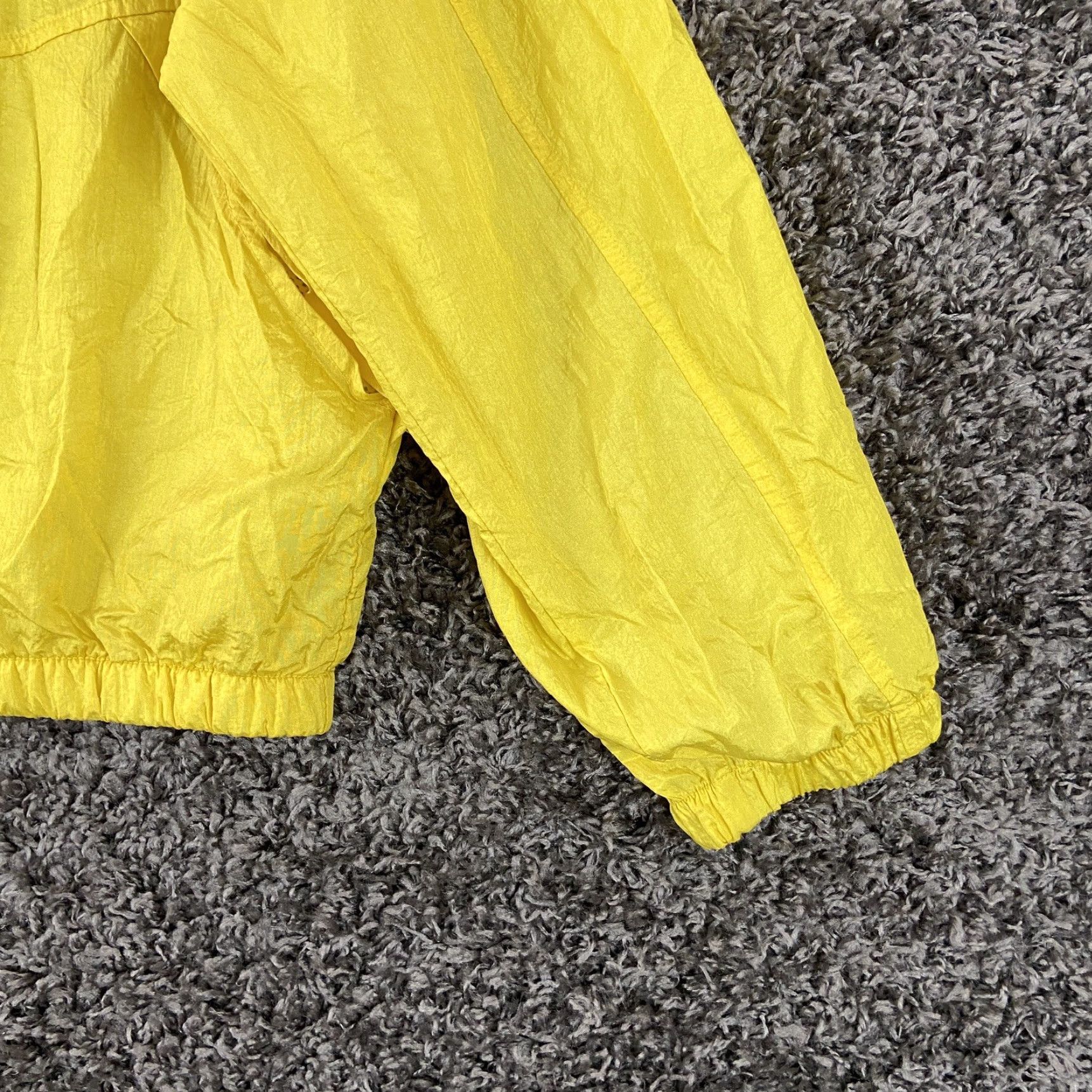 Forever 21 FOREVER 21 Total Sport Windbreaker Jacket Women’s M Yellow Hooded Zip Up Sports Size M / US 6-8 / IT 42-44 - 2 Thumbnail