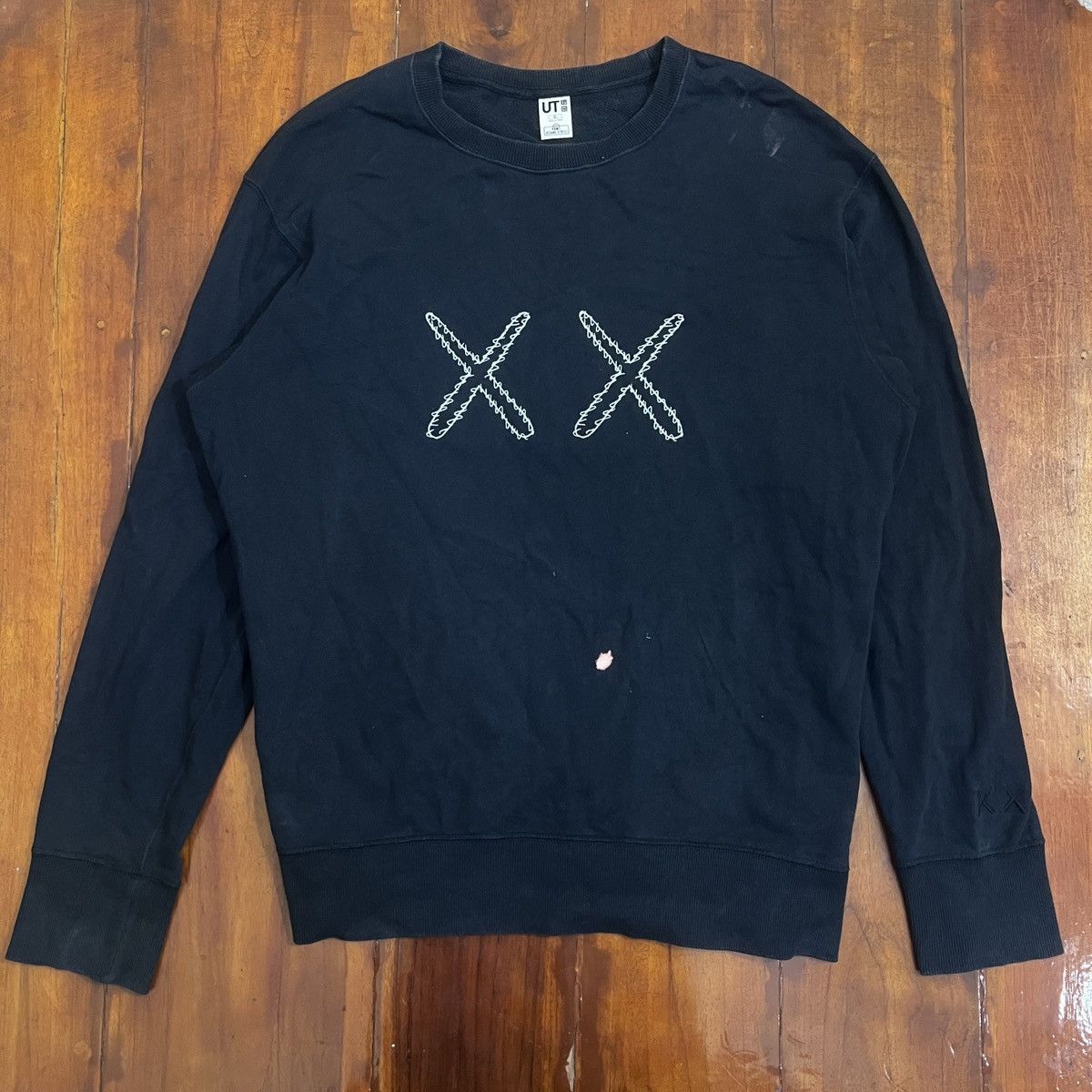 Kaws × Uniqlo Kaws Sweatshirt nice back graphic Size US XL / EU 56 / 4 - 2 Thumbnail