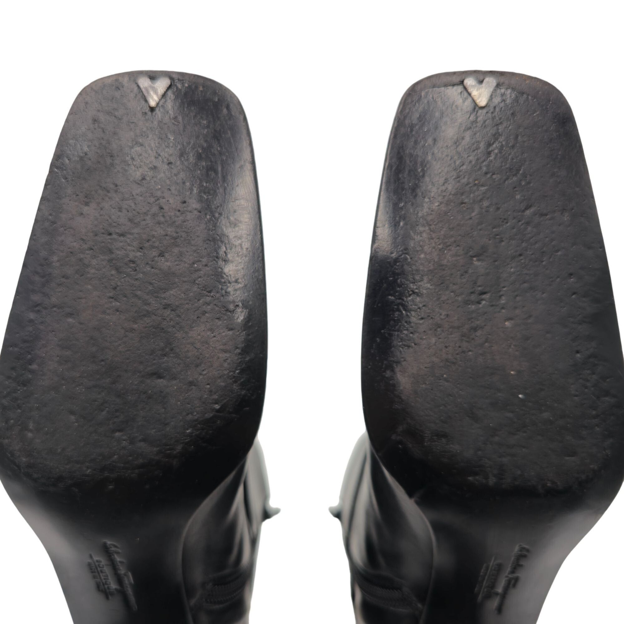 Salvatore Ferragamo Ferragamo Italy Women 8.5 4A Narrow Black Leather Dress Shoe Size US 8.5 / IT 38.5 - 12 Thumbnail