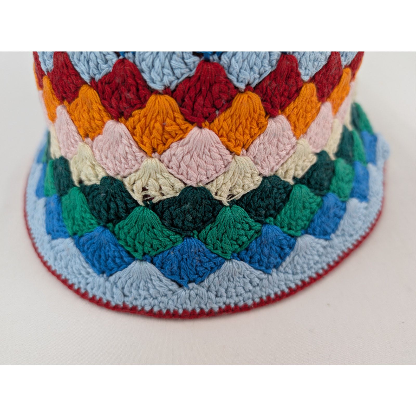 Casablanca o1rshd1 Size: M-L / Shell Striped Crochet Cap / Hat in Multi Size ONE SIZE - 9 Thumbnail