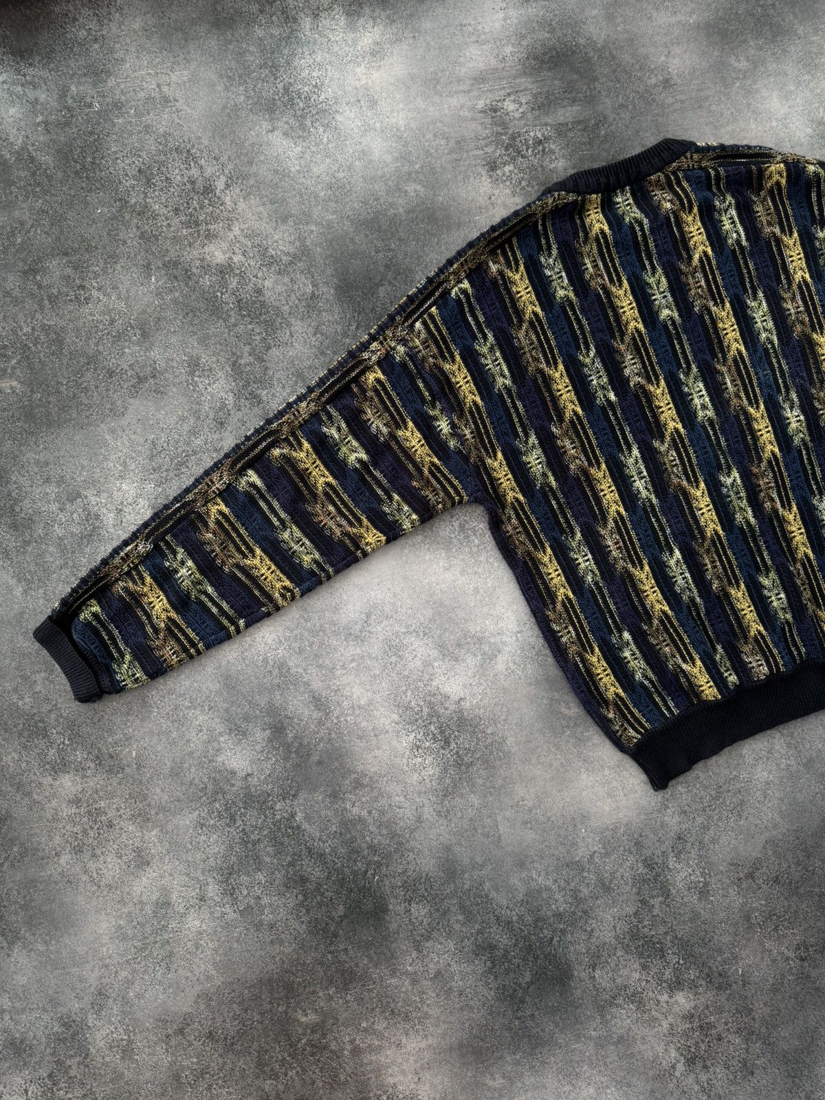 Coogi Coogi Style Vintage Point Of Italy Knitted Sweater Size US XL / EU 56 / 4 - 7 Thumbnail