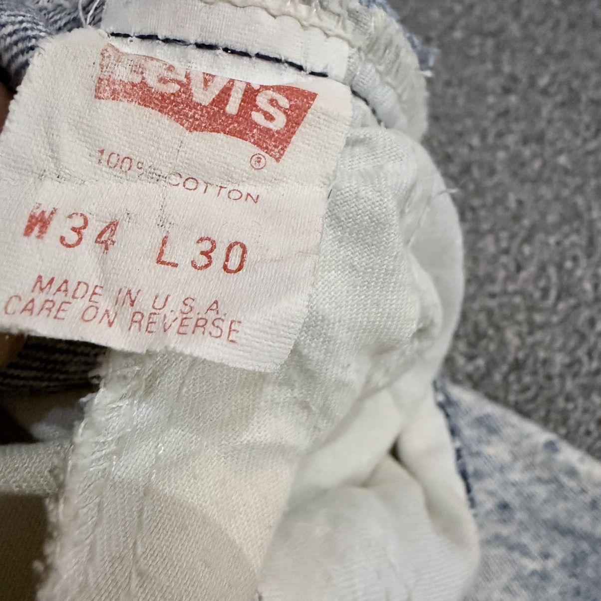 Levi's Vintage Clothing Vintage Thrash 90s Levis 505 IRREGULAR Acid Wash Rare Denim Size US 34 / EU 50 - 19 Thumbnail