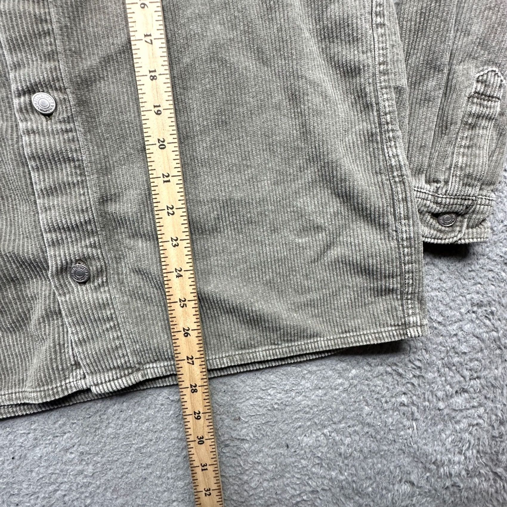 Abercrombie & Fitch Abercrombie & Fitch Corduroy Long Sleeve Button Up Shirt Mens MT Gray Size US M / EU 48-50 / 2 - 4 Thumbnail