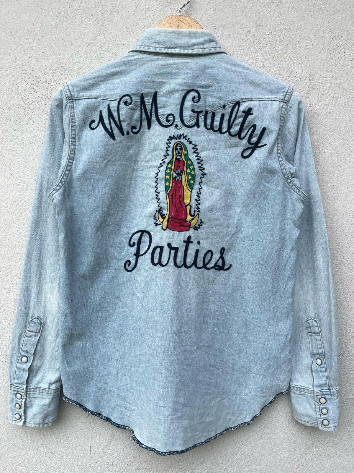 Designer × Japanese Brand × Wacko Maria Wacko Maria Guilty Parties Wash Denim Western Shirt Size US S / EU 44-46 / 1 - 1 Thumbnail