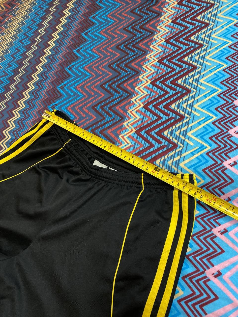 Adidas shorts black streetwear Vintage Y2K ADIDAS logo Size US 32 / EU 48 - 7 Thumbnail