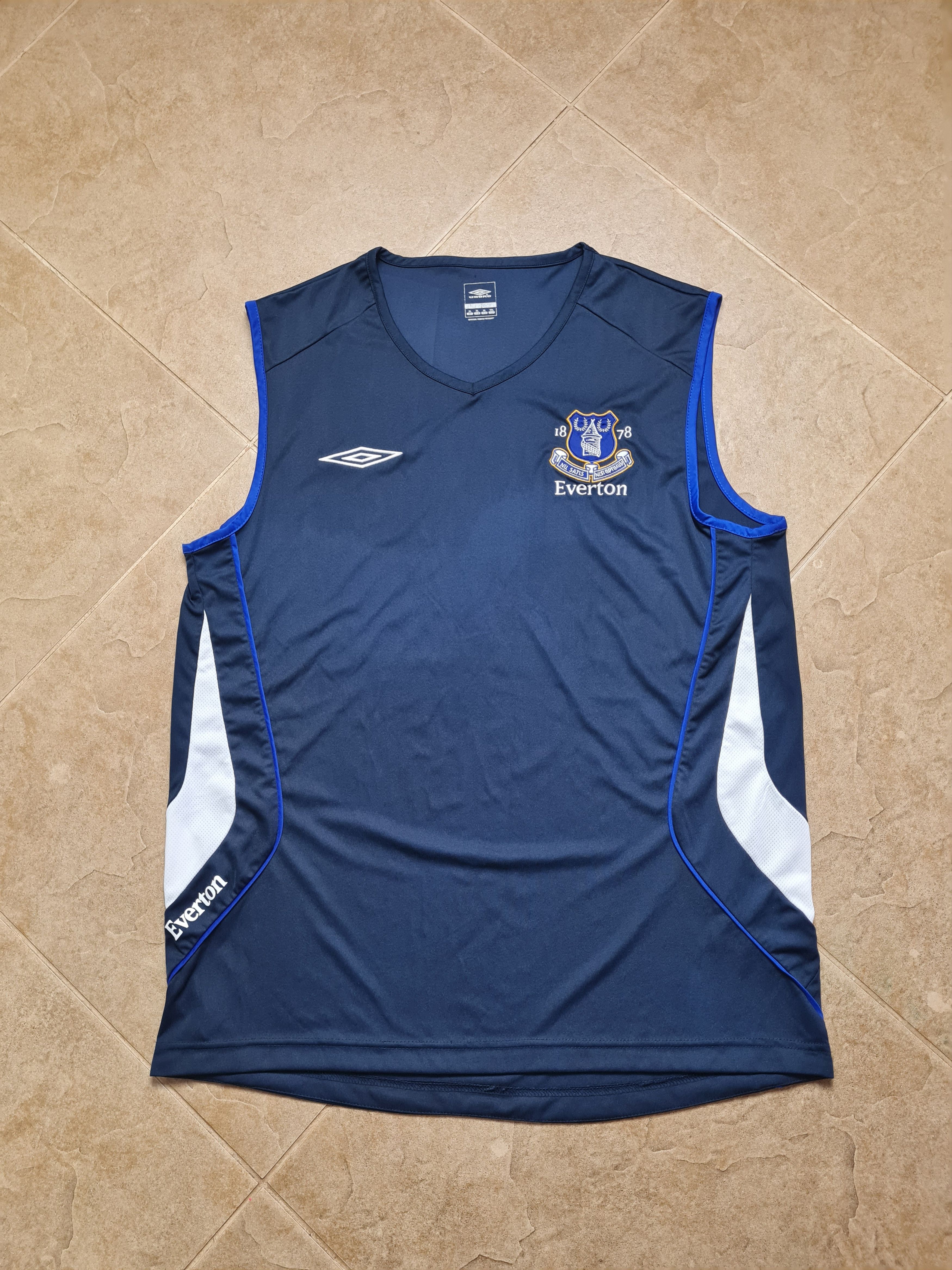 Umbro Football Umbro EVERTON SHIRT TRIKOT XL Soccer Blue Mens Size US XL / EU 56 / 4 - 5 Thumbnail