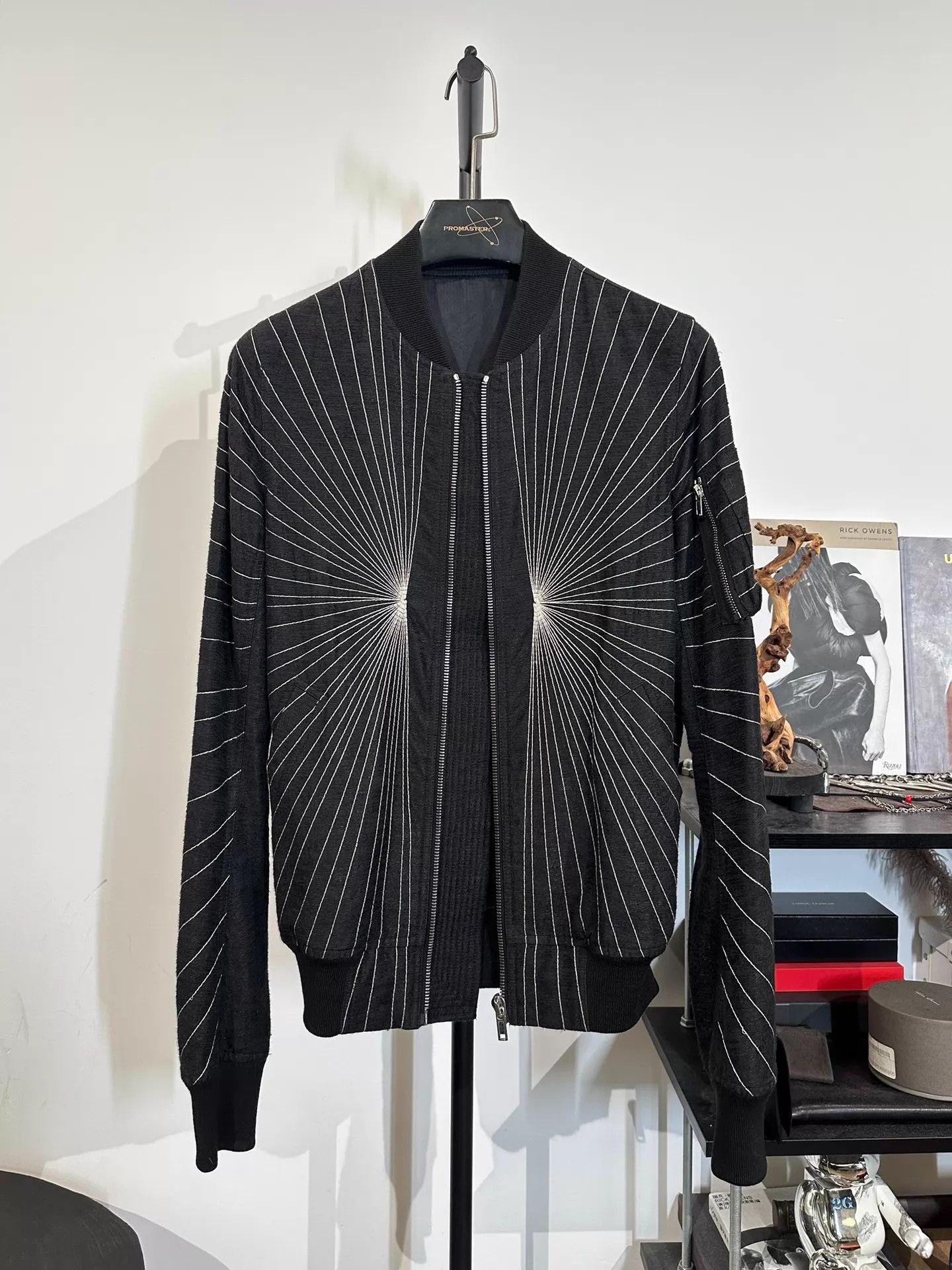 Rick Owens Rick Owens Runway Ma-1 Ray Jacket 46 Size US S / EU 44-46 / 1 - 1 Thumbnail