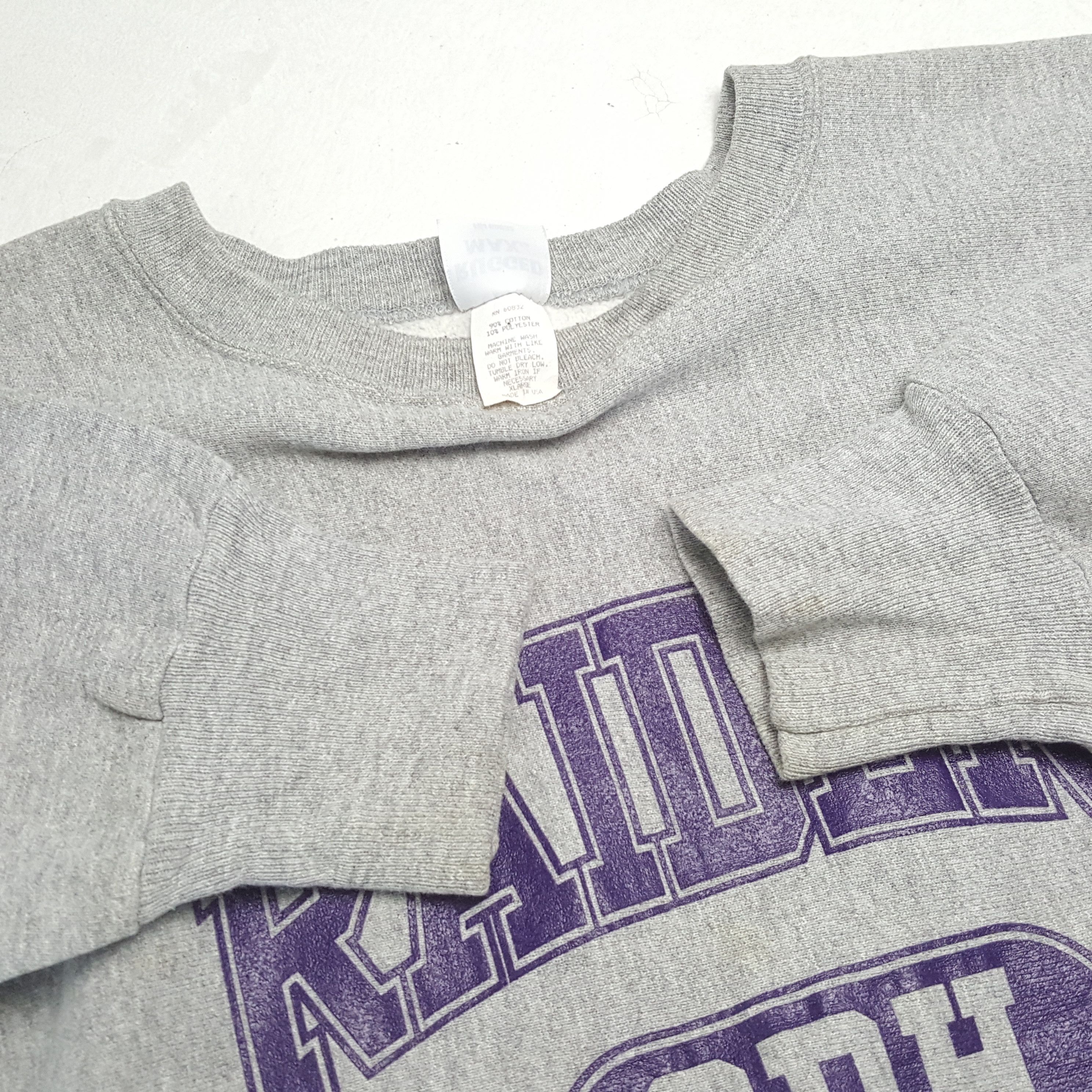 Vintage RAIDERS ATHLETICS Center Design Sweatshirt Size US XL / EU 56 / 4 - 7 Thumbnail