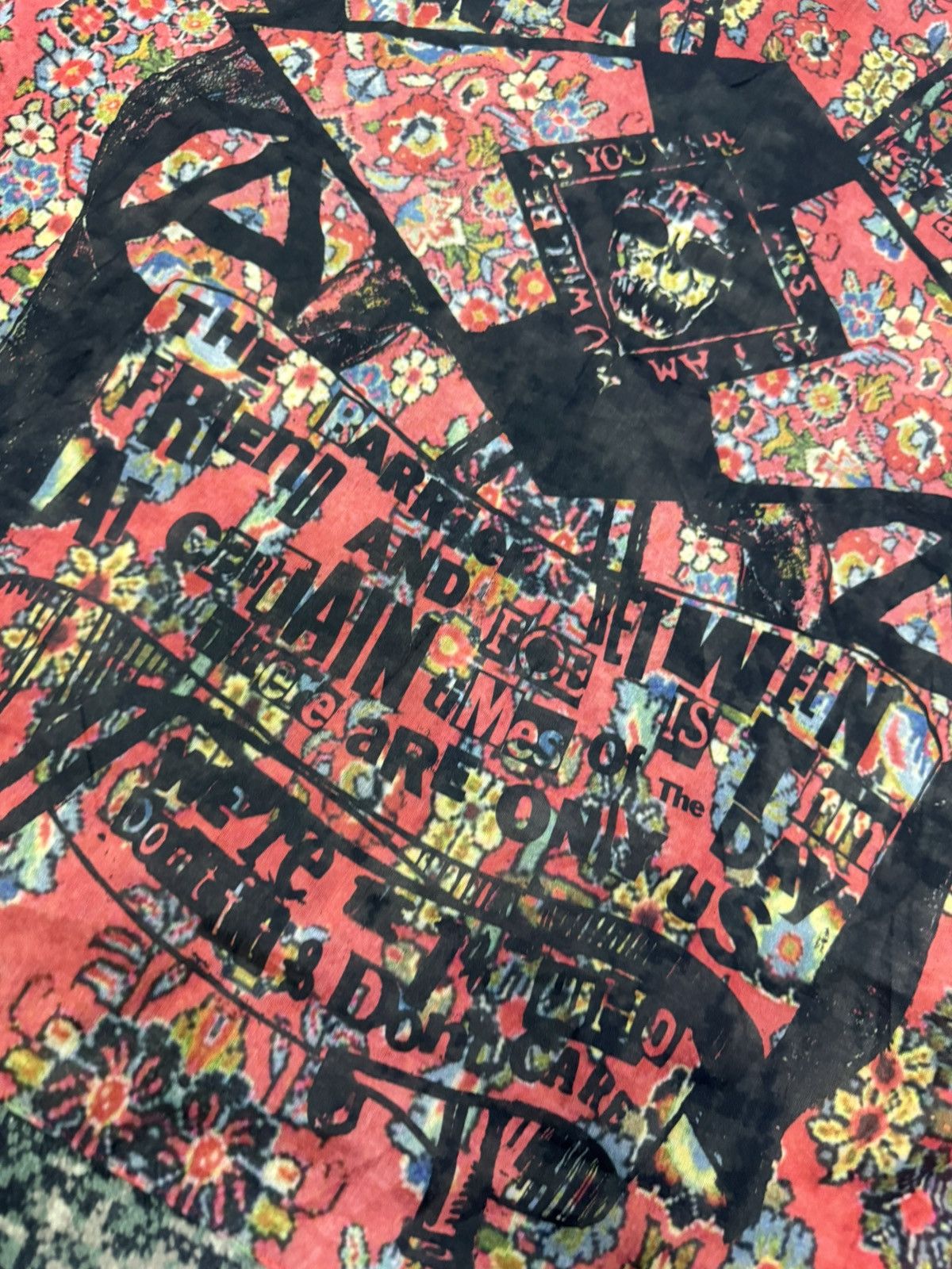 Seditionaries ANARCHO-PUNK SEDITIONARIES FULLPRINT SCARF HANDKERCHIEF Size ONE SIZE - 6 Thumbnail