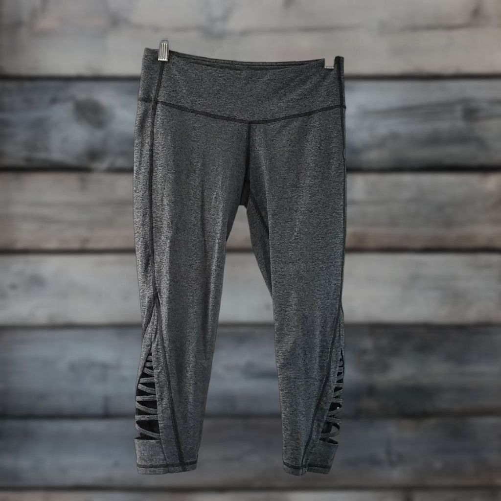 Athleta Athleta Womens Space Dye Criss Cross Capri Leggings Sz Small Gray Low Rise Size 28" / US 6 / IT 42 - 1 Thumbnail