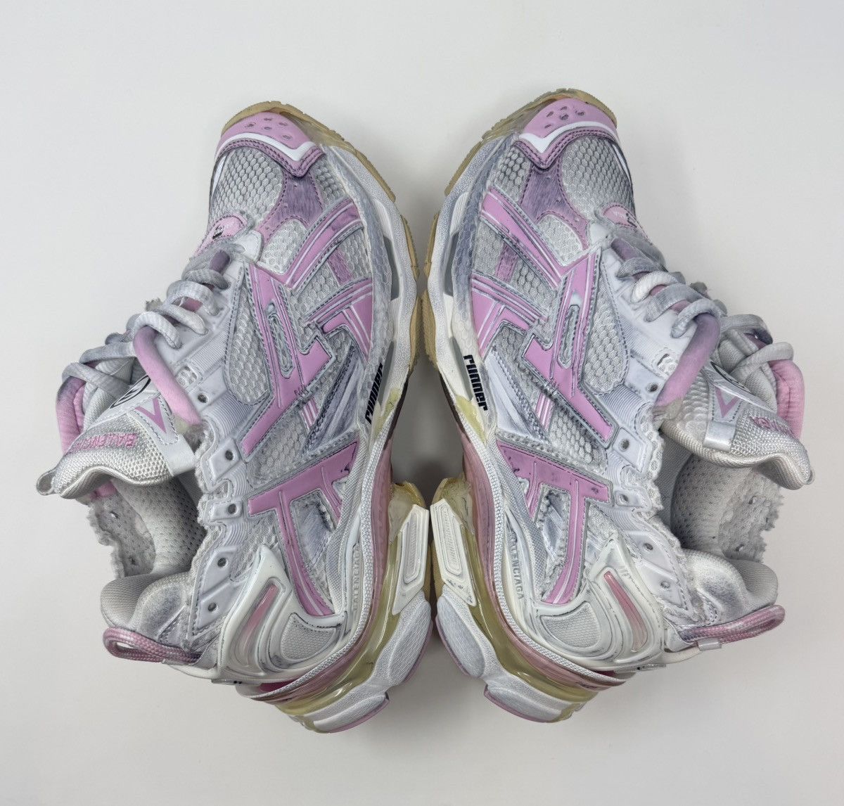 Balenciaga Balenciaga Runner Sneaker Pink/White Size US 10 / IT 40 - 3 Thumbnail