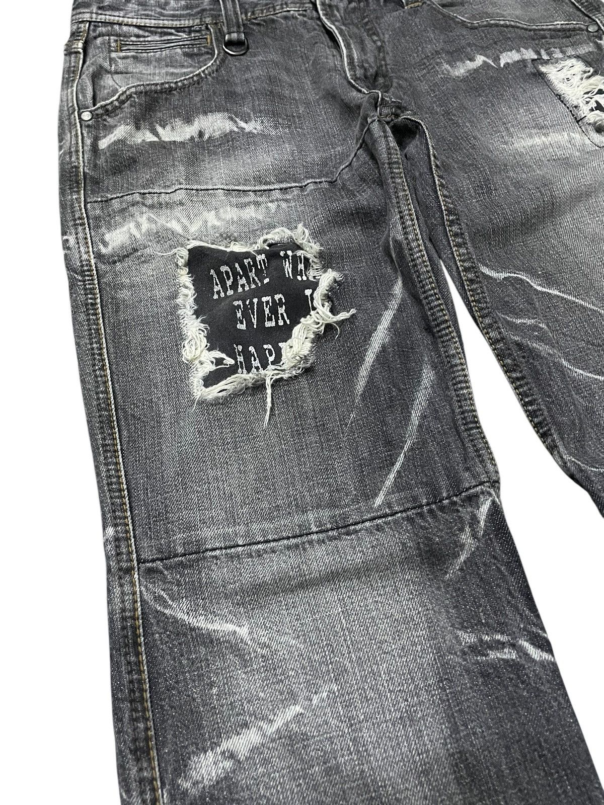 HIDEAWAYS × LOWBOX × Le Grande Bleu (L.G.B.) Hideaways Nicole Distressed Poems Patched Flared Jeans Size US 32 / EU 48 - 8 Thumbnail