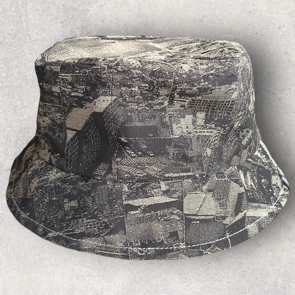 Issey Miyake 2024 APOC ABLE London Diorama Map Reversible Bucket Hat Size ONE SIZE - 9 Thumbnail