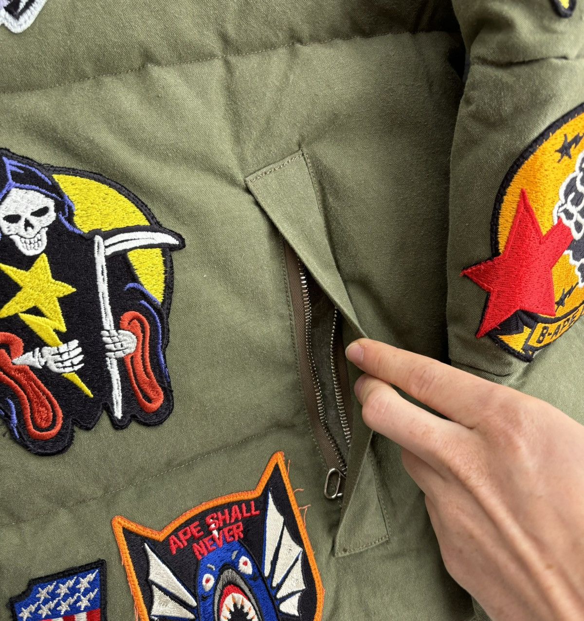 Bape Bape x ReadyMade Tiger/Shark Patch Down Parka Size US XL / EU 56 / 4 - 10 Thumbnail