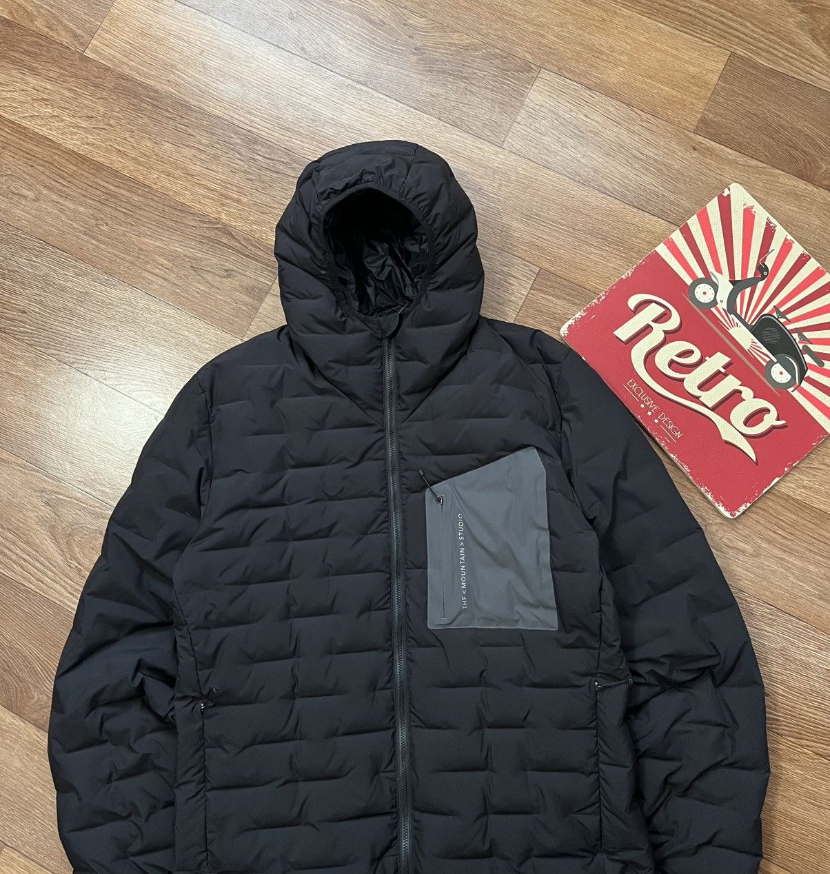 The Mountain The Mountain Studio Reversible Light Hood Jacket Black Onyx Size US M / EU 48-50 / 2 - 3 Thumbnail