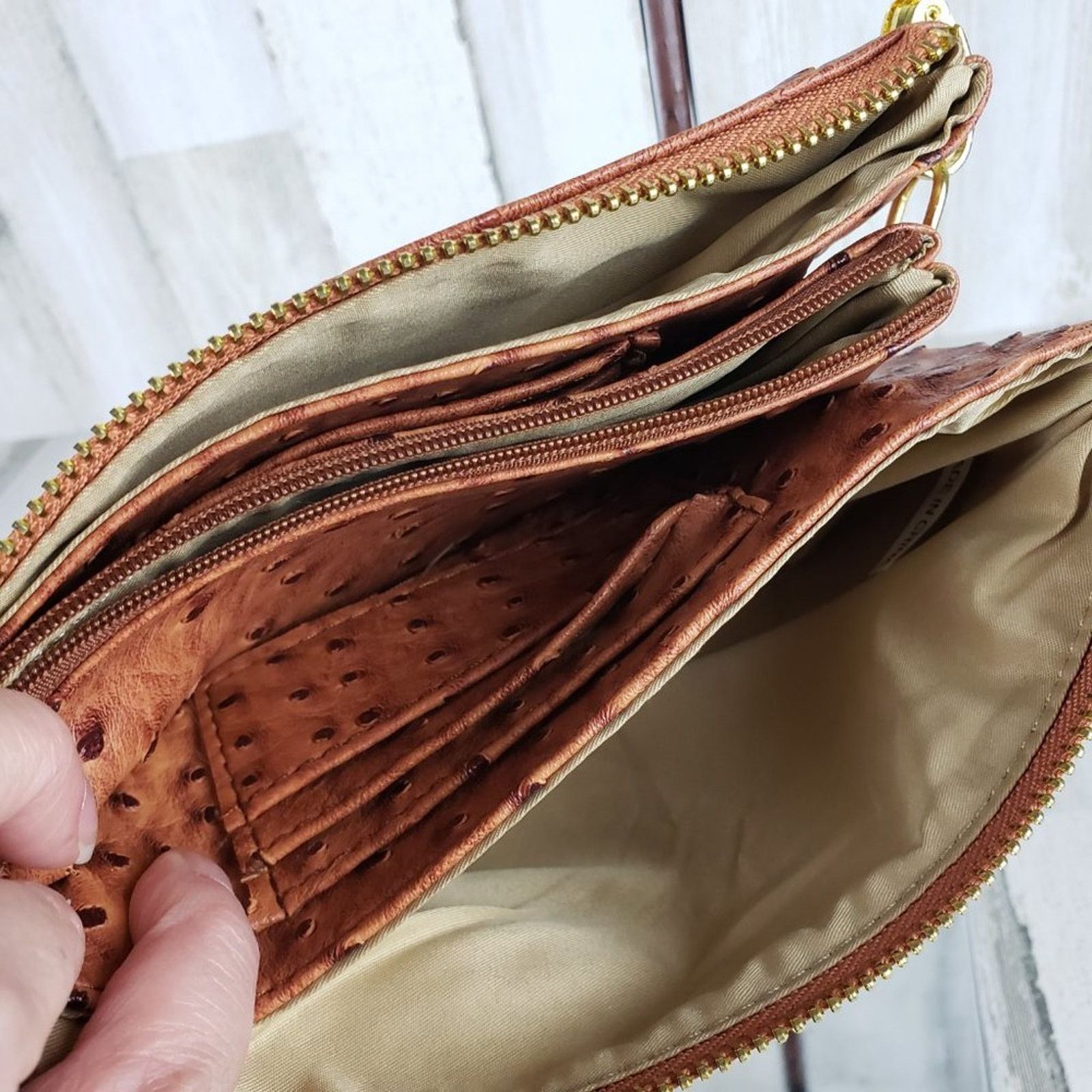 Other Brown Laser Cut Wristlet Gold-Tone Hardware Shoulder Purse Size ONE SIZE - 8 Thumbnail