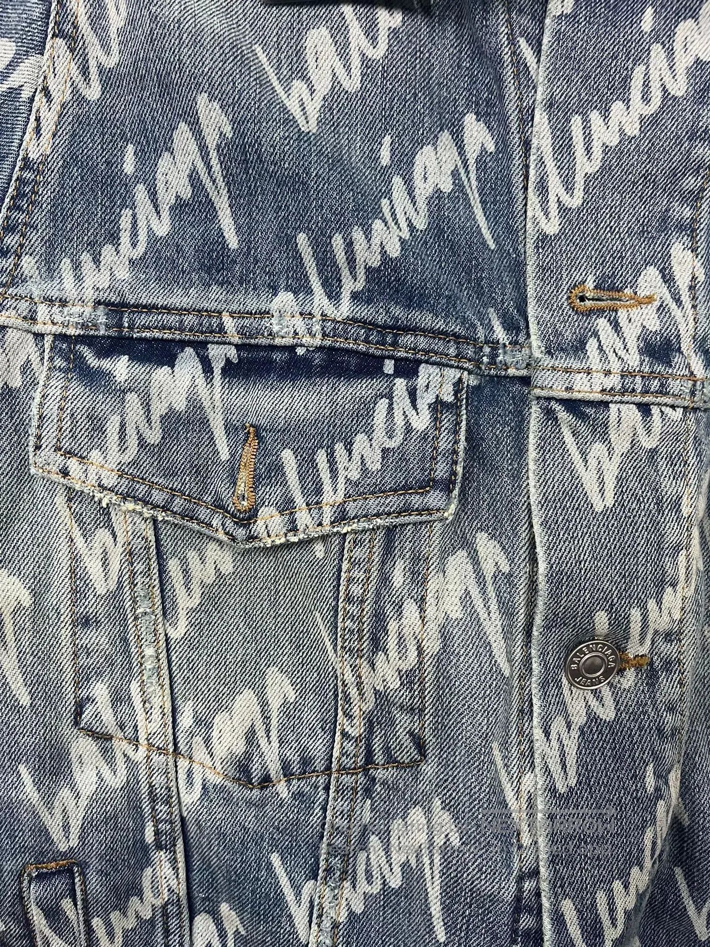 Balenciaga Balenciaga All-Over Logo Denim Jacket. Size S / US 4 / IT 40 - 3 Thumbnail