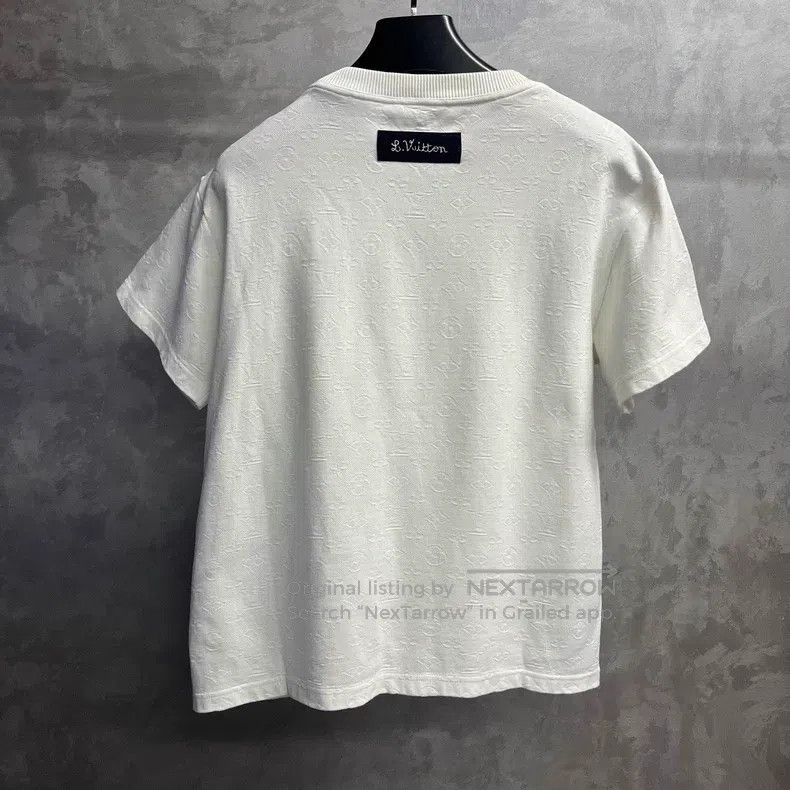 Louis Vuitton Louis Vuitton White doll pendant round neck short sleeve Size US M / EU 48-50 / 2 - 5 Thumbnail
