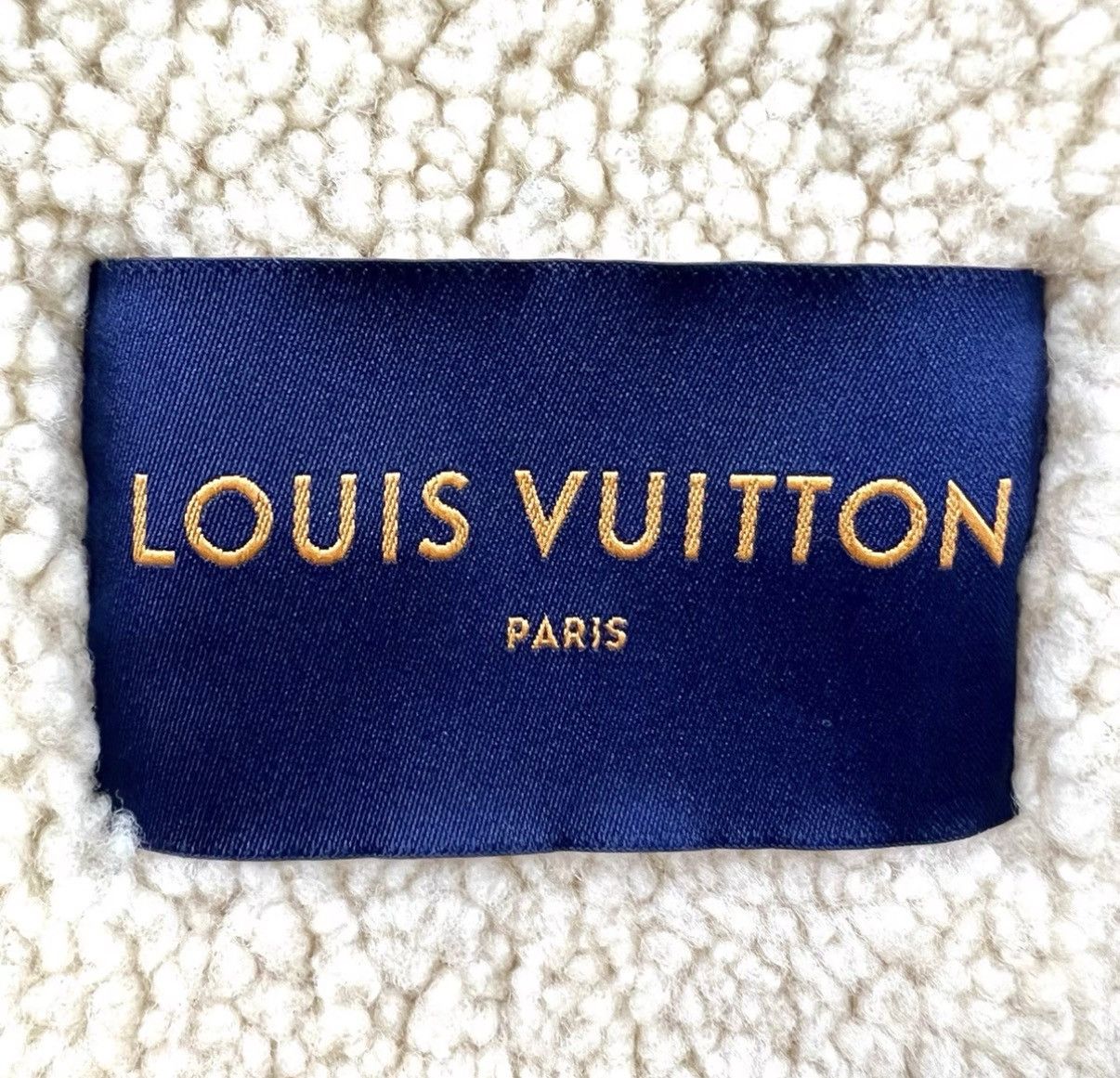 Louis Vuitton Louis Vuitton Black & Red Python Shearling Jacket K12 Size US L / EU 52-54 / 3 - 5 Thumbnail