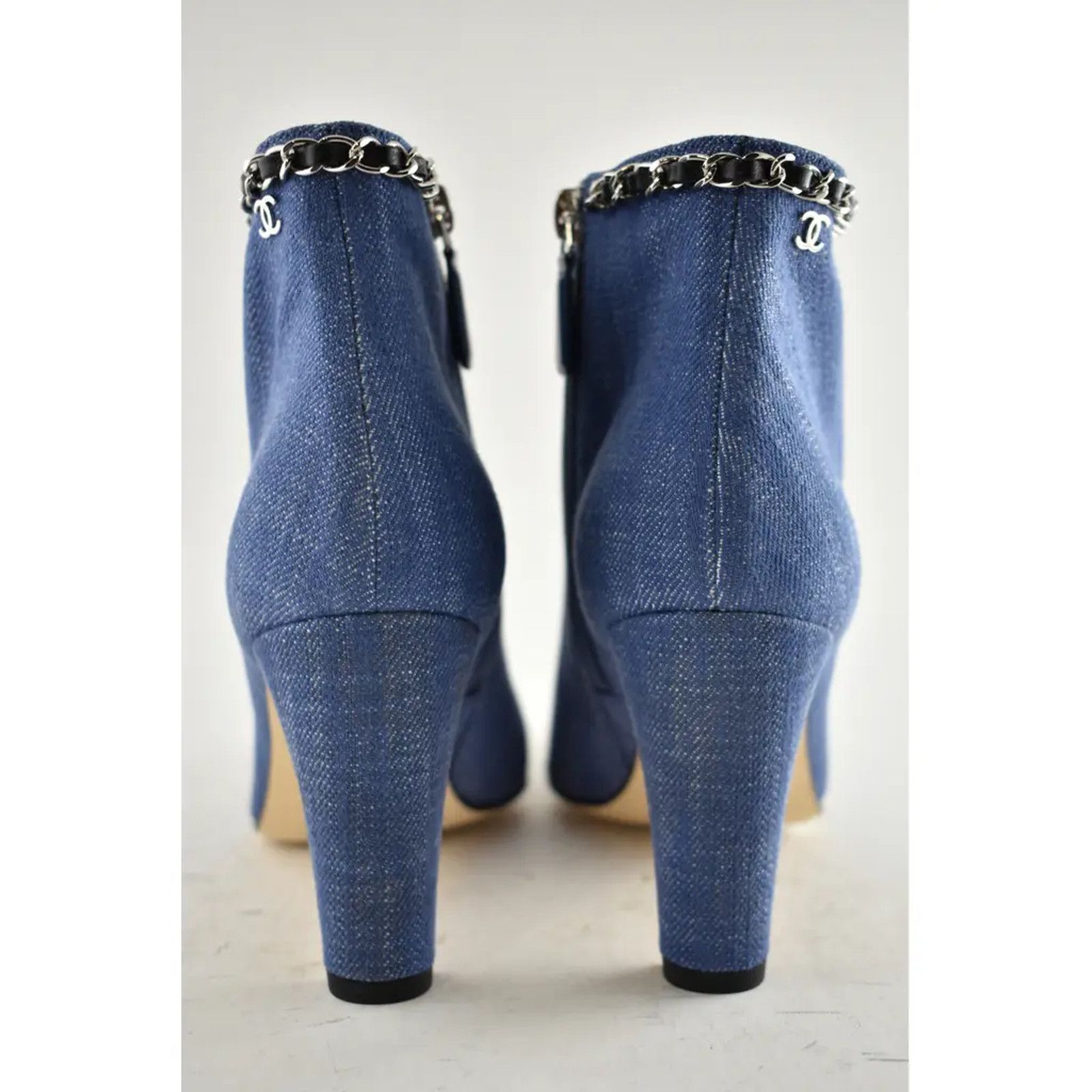 Chanel Chanel 20C Blue Denim Fabric Black Chain CC Logo Short Size US 8 / IT 38 - 11 Thumbnail
